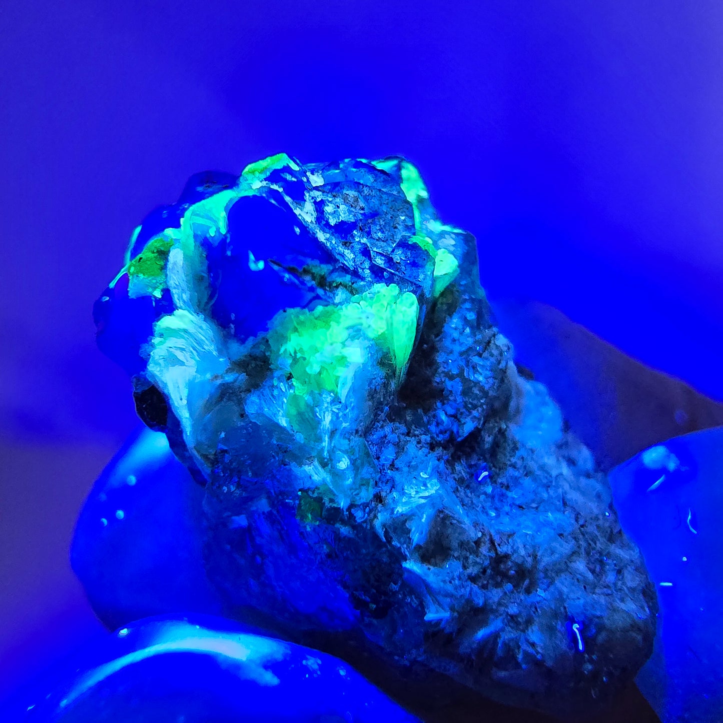 Fluorite fantôme, quartz fumé, hyalite, tourmaline Schörl, muscovite, Erongo, Namibie, 24 x 15 x 16 mm