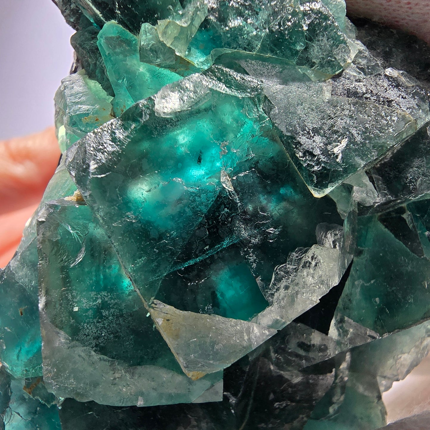 Rare spécimen de cube de fluorite fantôme, vert violet Okorusu Namibie 75*59*25 mm