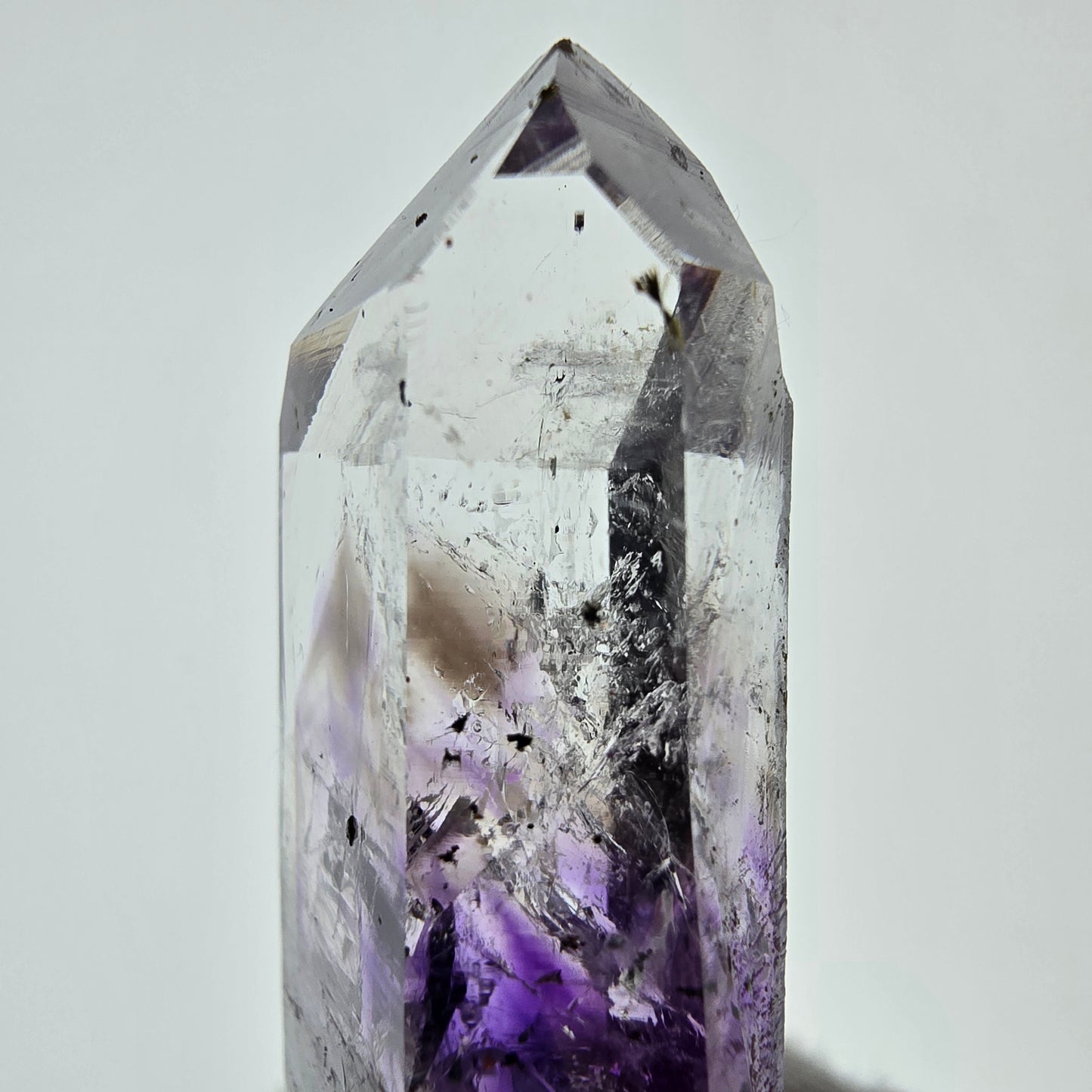 Améthyste fantôme Enhydro Harlequin avec épidote, mine Streep, Namibie, 55 x 26 x 14 mm