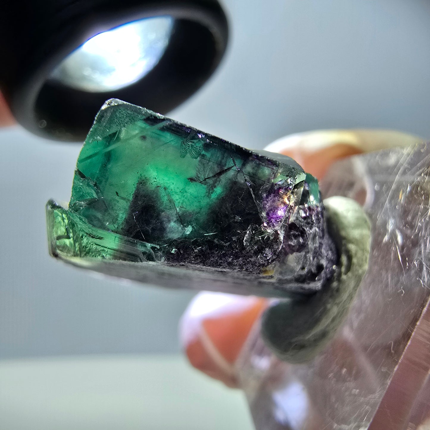 Spécimen rare de cube de fluorite, vert violet, Okorusu, Namibie, 30 x 24 x 17 mm