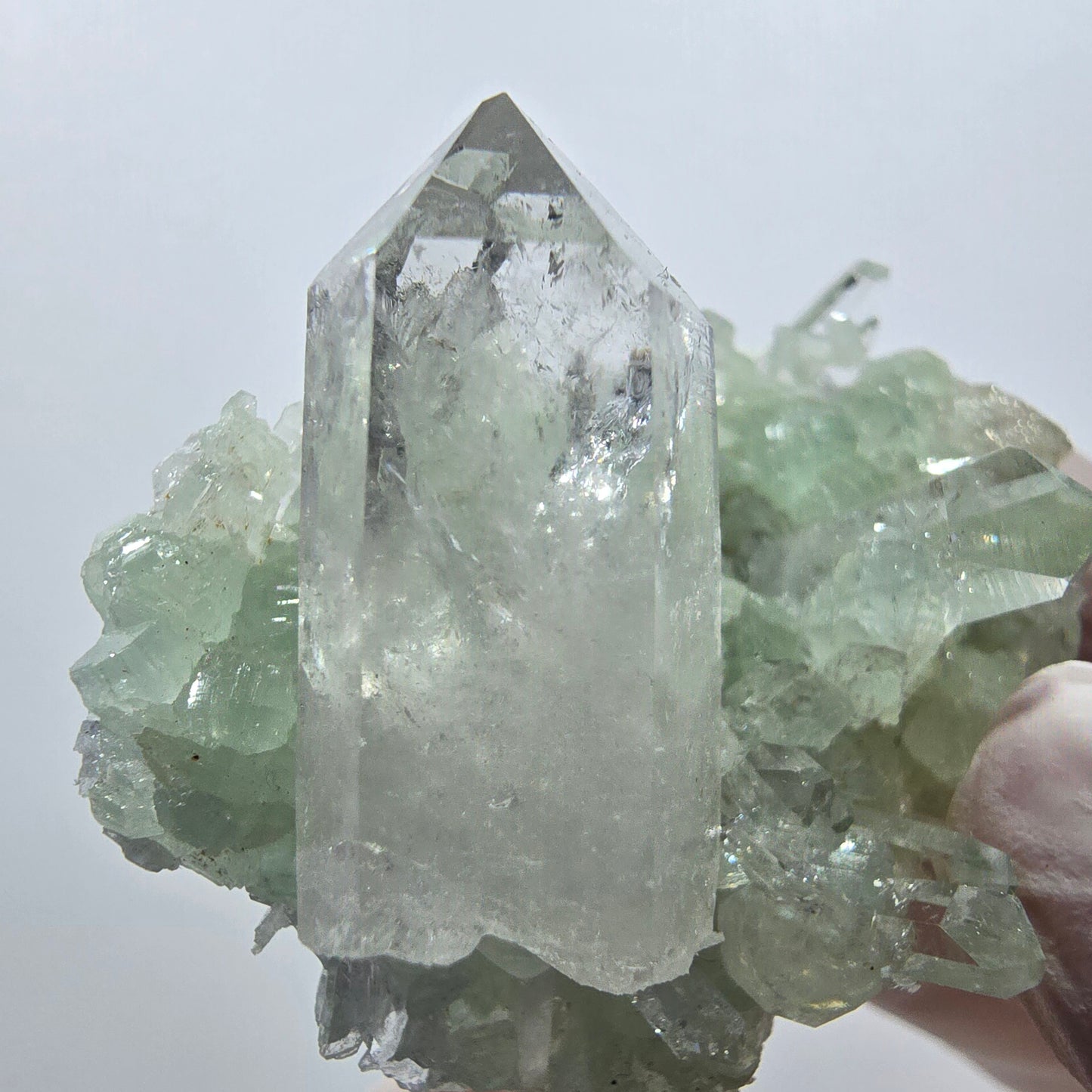 Spécimen de quartz clair, de préhnite et de calcite Streep Mine, Goboboseb, Namibie 49*38*23 mm