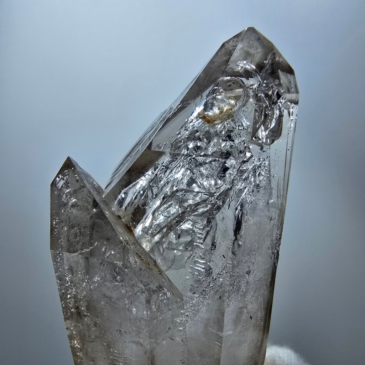 Enhydro Phantom Rauchquarz Fenster Zepter, 1x Blase Goboboseb Namibia 60*27*21mm