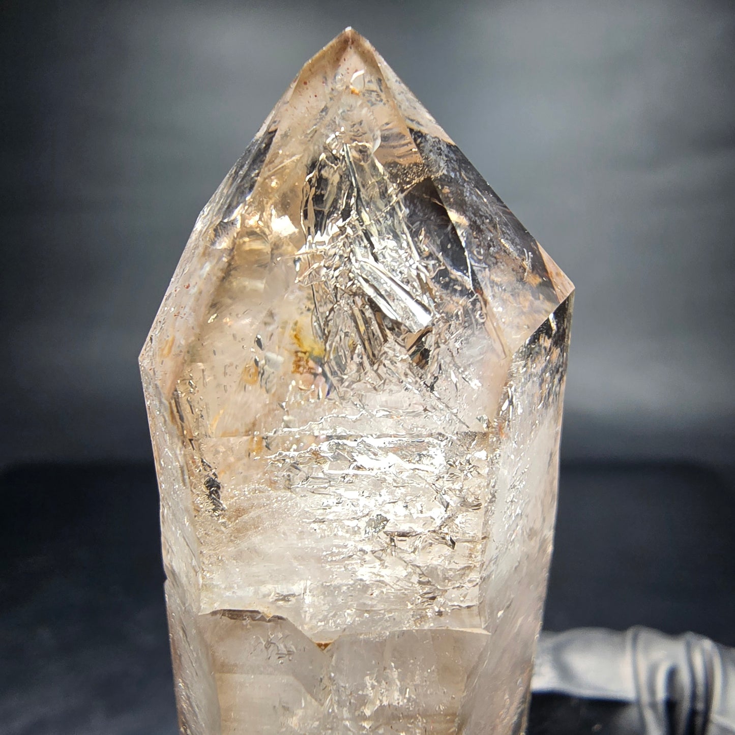 Points à double terminaison en quartz fumé fantôme clair Goboboseb namibie 62*25*19mm
