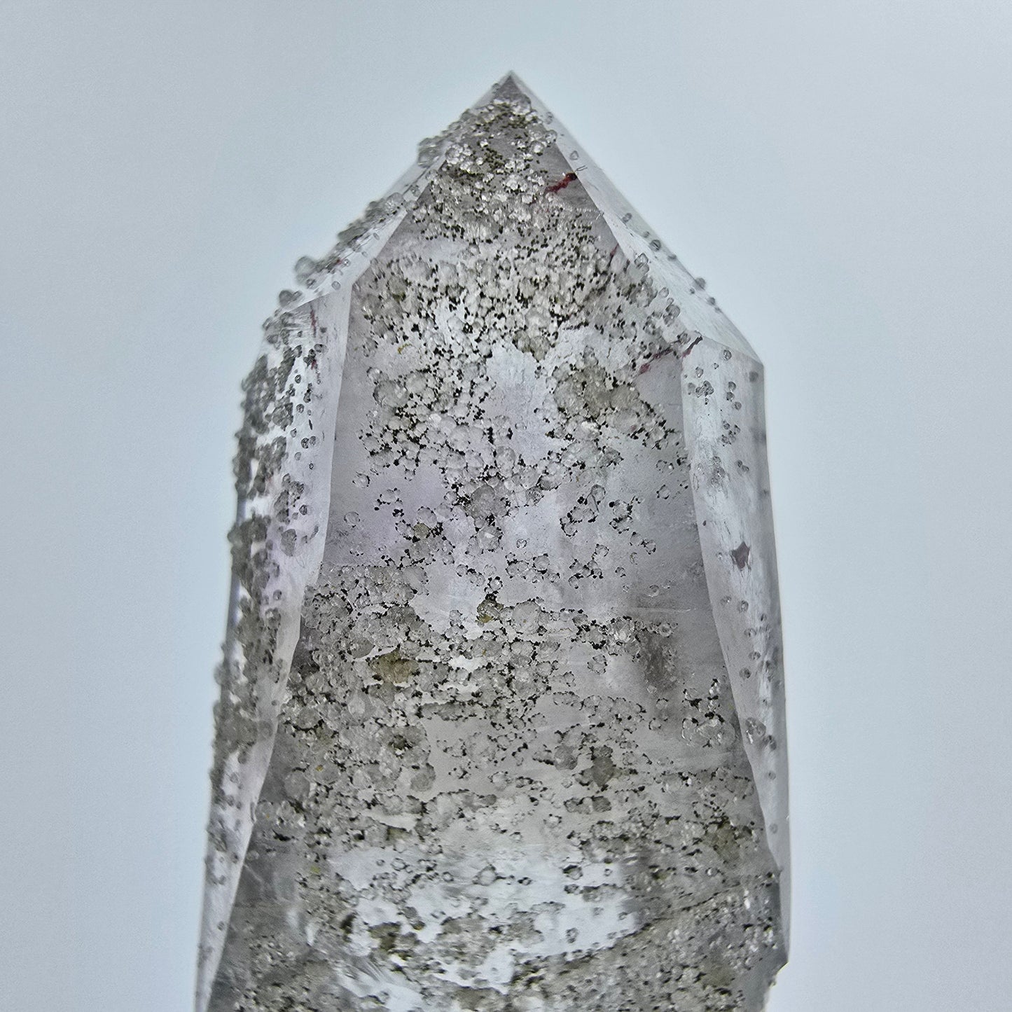 Harlekin Phantom Amethyst mit Analcim Streep Mine Goboboseb Namibia 61*18*14mm
