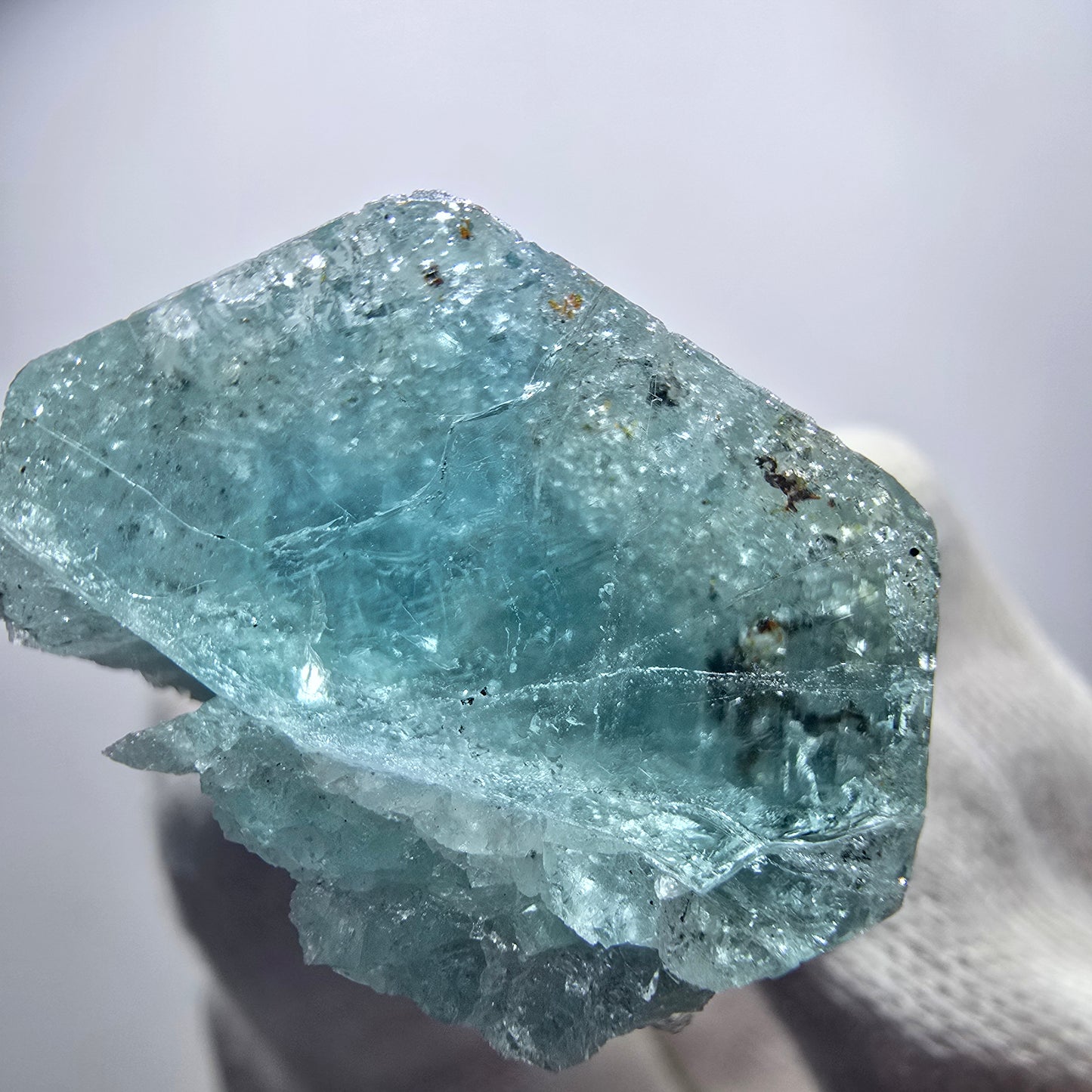 Seltener Aquamarin X mit Hyalit Einschlüssen Erongo, Namibia 42*28*19mm