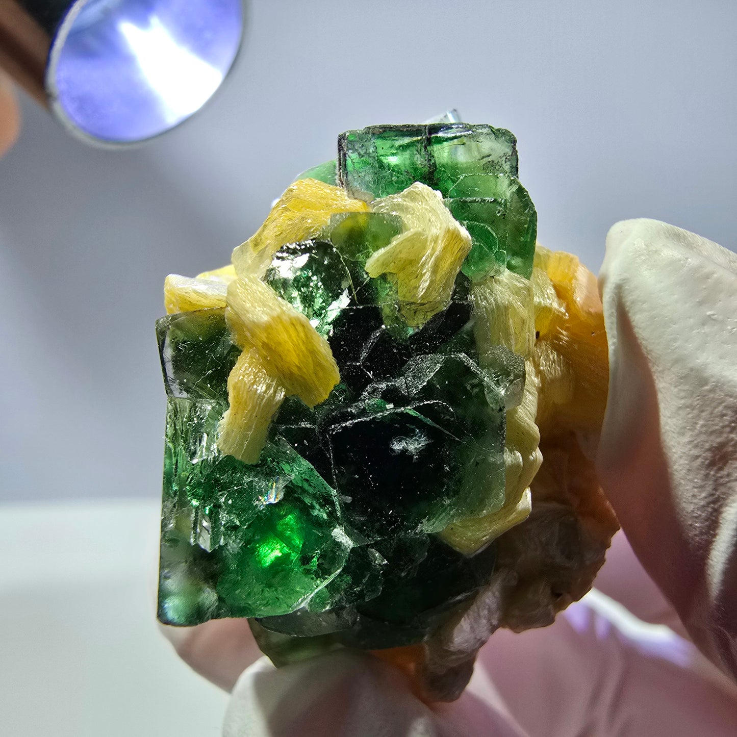 Cube de fluorite fantôme, spécimen de muscovite, Erongo, Namibie, 34 x 30 x 28 mm