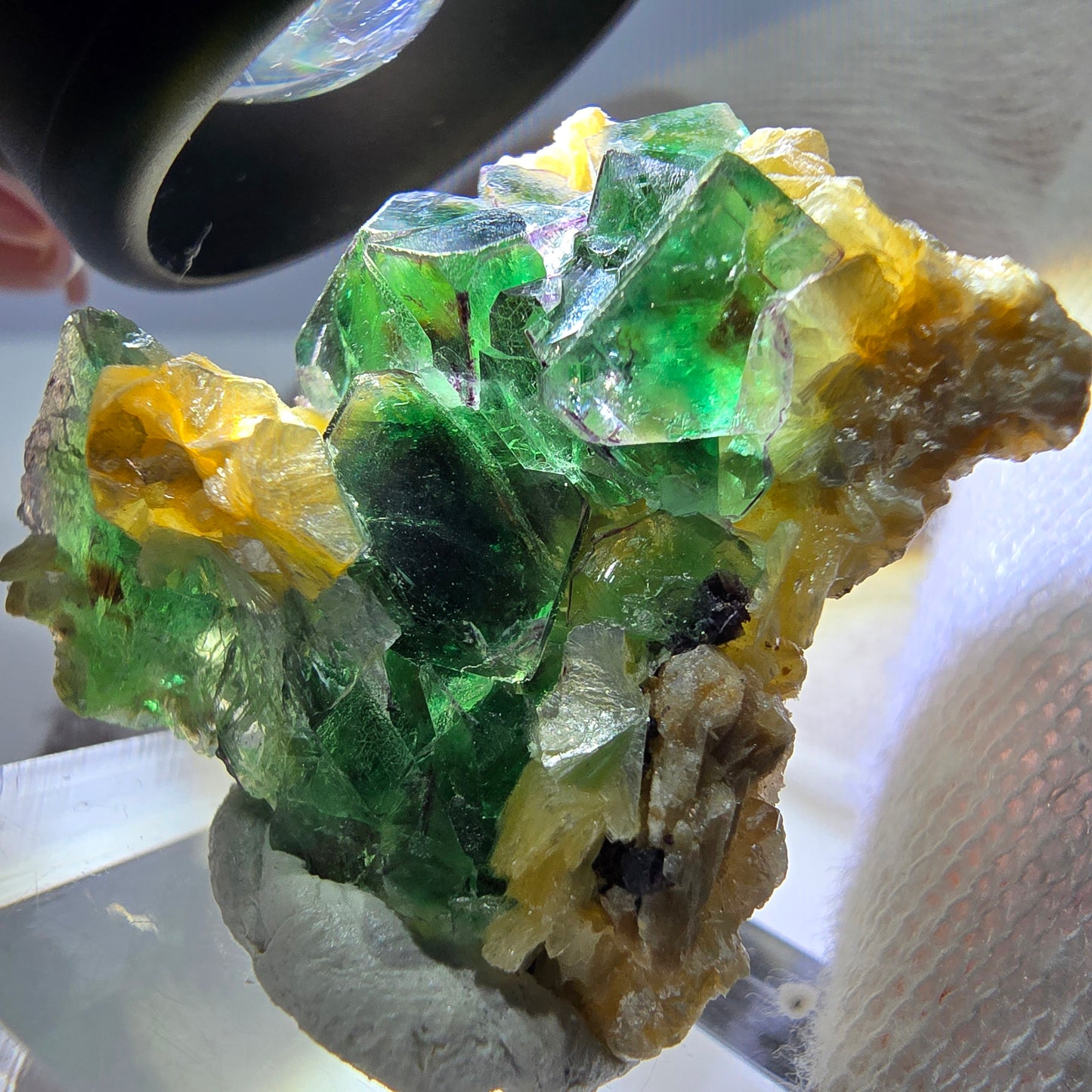 Cube de fluorite fantôme zonal, muscovite, spécimen d'hyalite, Erongo, Namibie, 27 x 30 x 22 mm