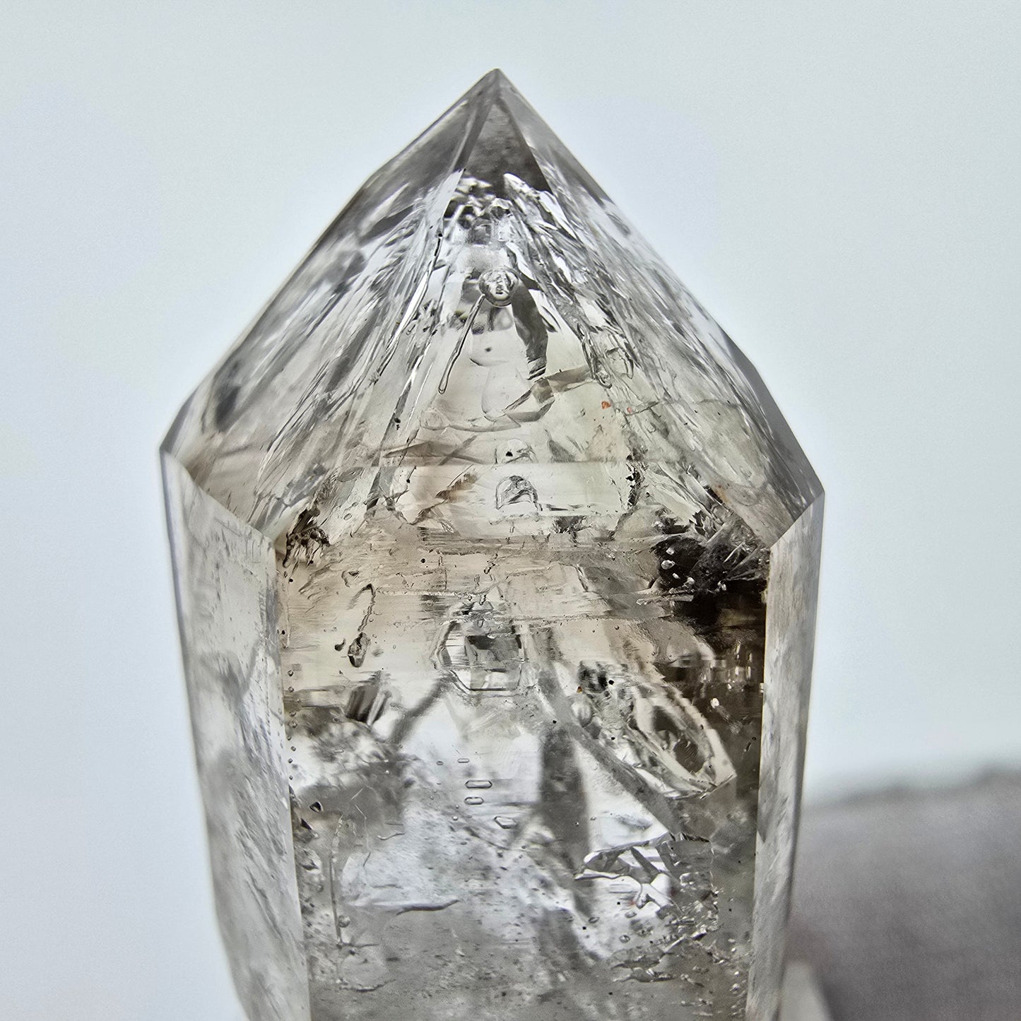 Enhydro Phantom Smoky Quartz Sceptre Tip 1x Bubble Goboboseb, Namibie 43*21*14mm