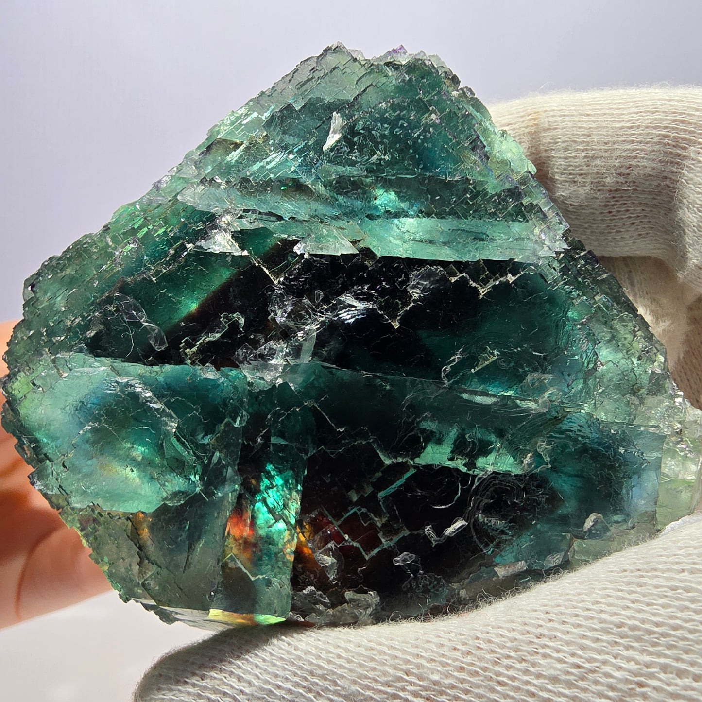 Grand cube de fluorite fantôme étagé, vert-brun, Okorusu, Namibie, 83 x 70 x 45 mm