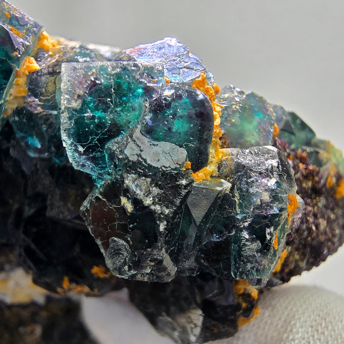 Große Phantom Fluorit Würfel Stufe, schräge Ecken Erongo, Namibia 118*110*64mm