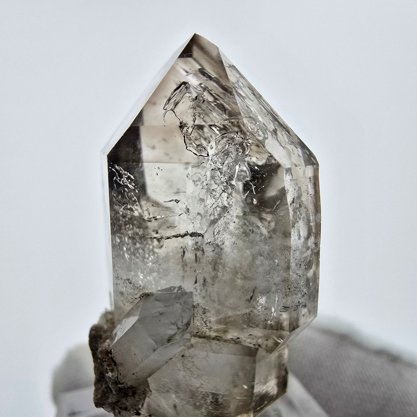 Enhydro Phantom Smoky Quartz Sceptre Tip 1x Bubble Goboboseb, Namibie 37*21*17mm