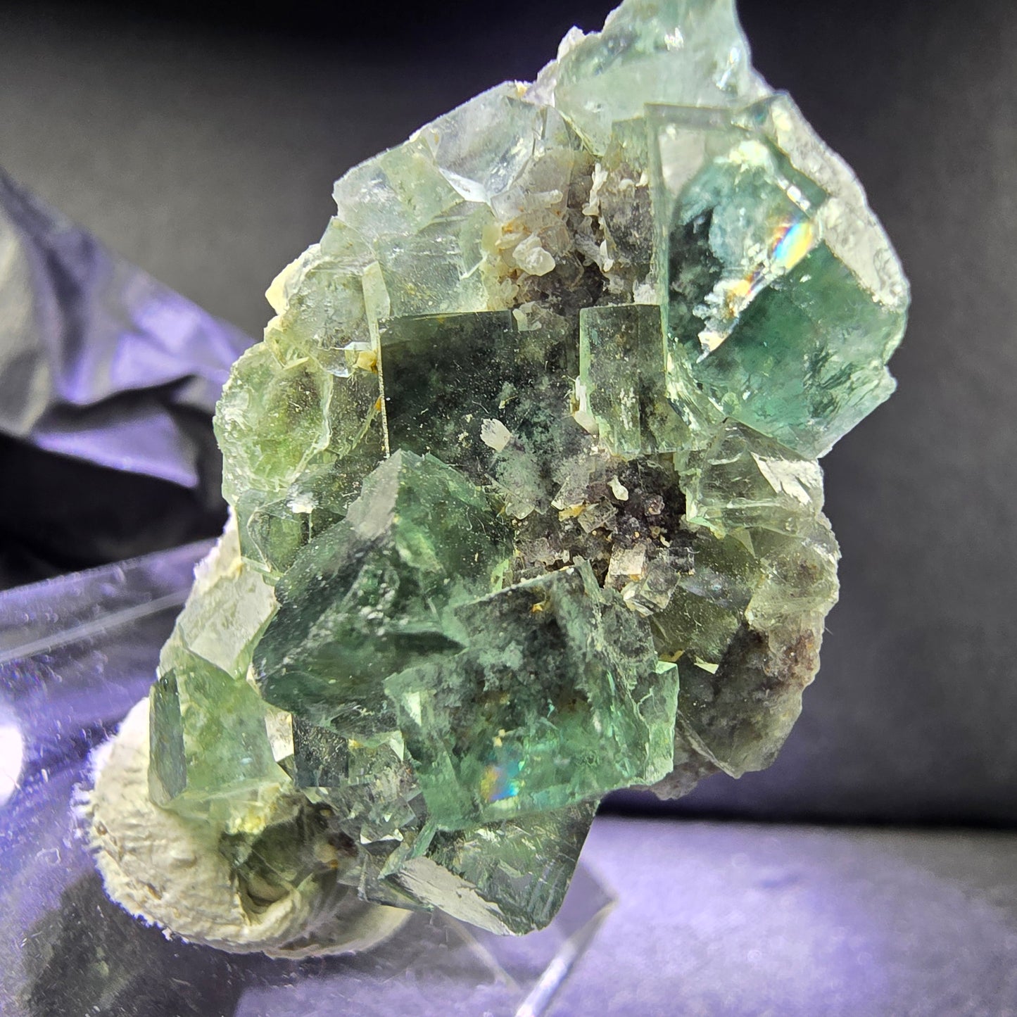 Sehr klare Zonare Fluorit XX Würfel Stufe grün lila 36*22*16mm Okorusu, Namibia