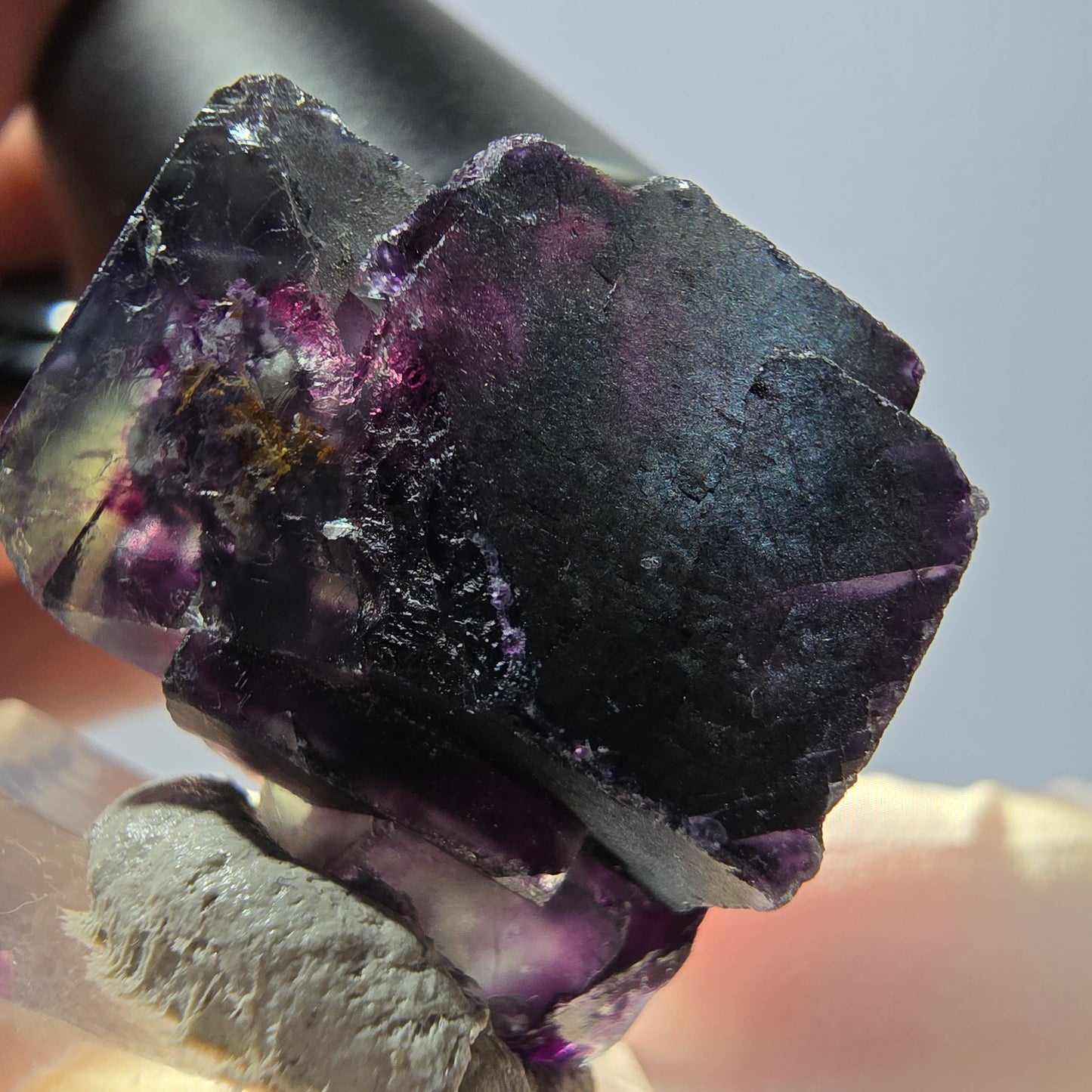 Spécimen de cube de fluorite fantôme, parqueté vert violet Okorusu, Namibie 27*23*17 mm