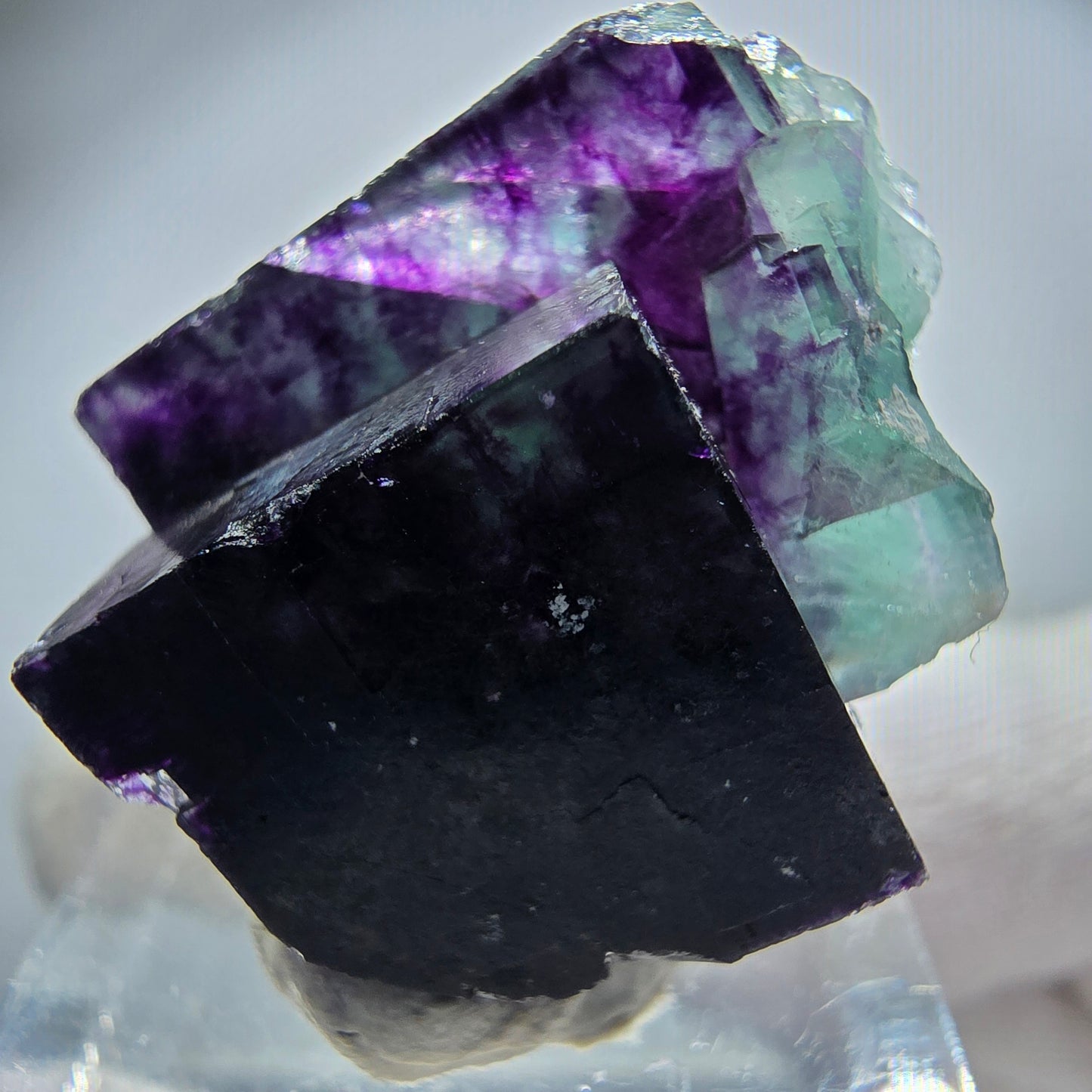 Spécimen rare de cube de fluorite fantôme, vert zonal et violet, Okorusu, Namibie, 27 x 26 x 18 mm