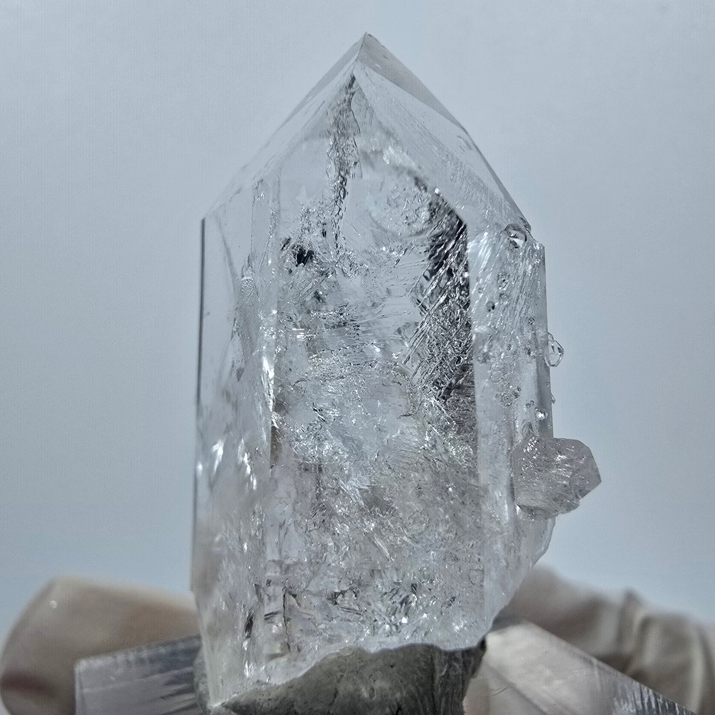 Enhydro Quarz mit Analcim, 2x Blase Streep Mine, Goboboseb, Namibia 38*24*15mm