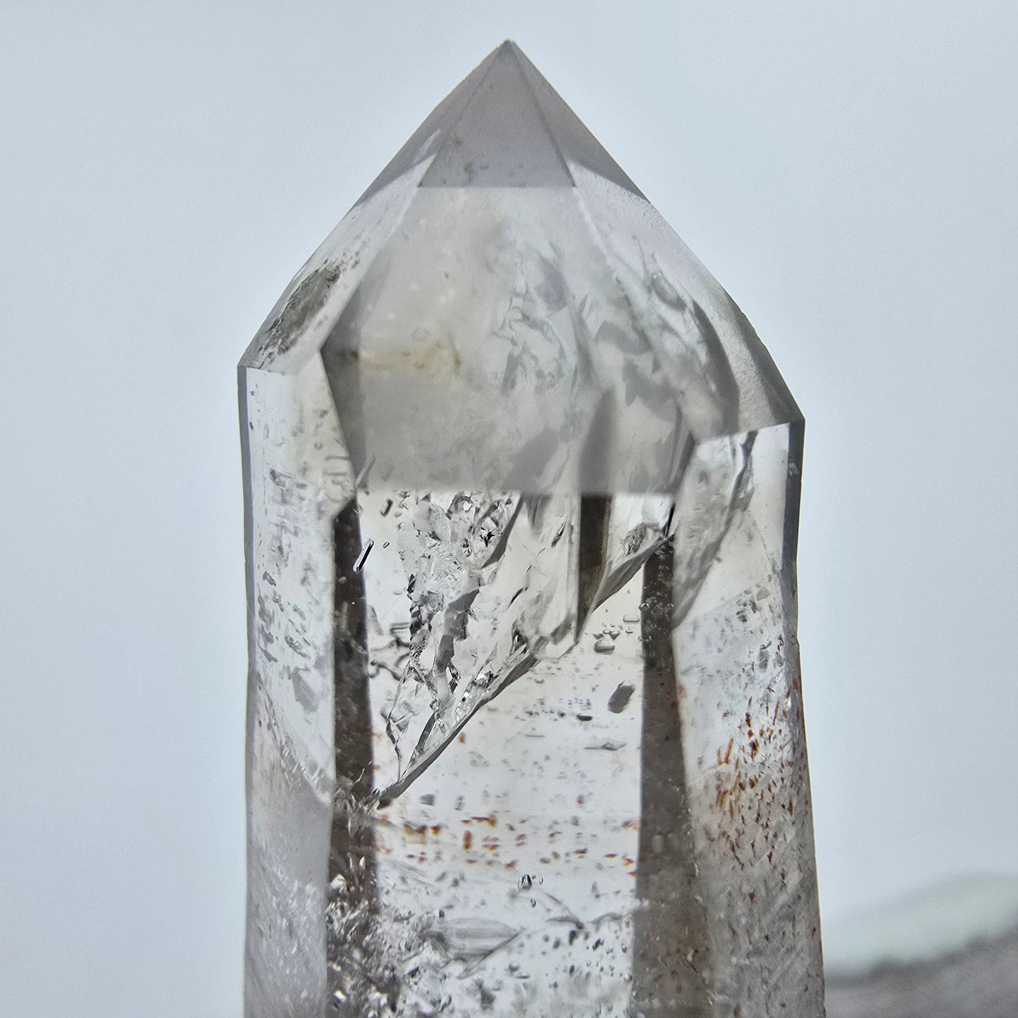 Pointe de sceptre en quartz fumé Enhydro transparent 1x Bubble Goboboseb, Namibie 46*19*16mm