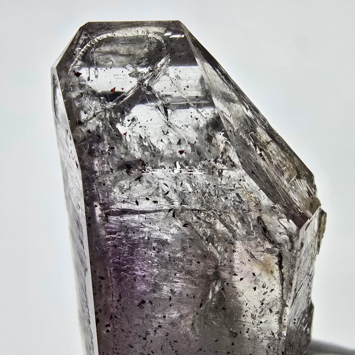 Gobo de poche Enhydro Skeleton Amethyst DT Scepter Valentine. Namibie 117 x 37 x 33 mm