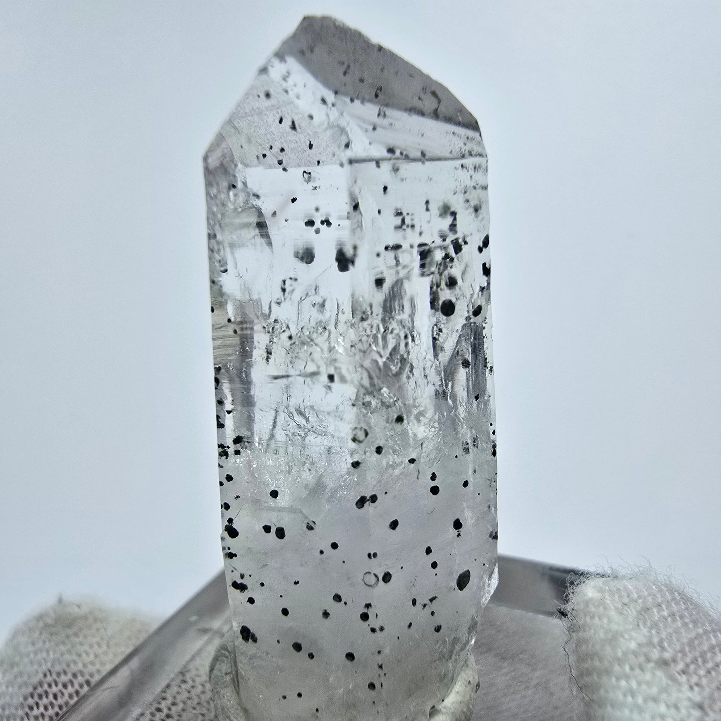 Phantom Amethyst Kristall mit Hämatit Streep Mine Goboboseb Namibia 37*16*11mm
