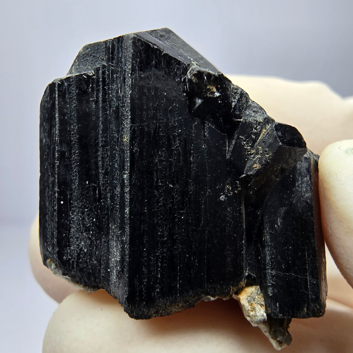 Symmetrische Schörl Turmalin Stufe Erongo, Namibia 26*21*13mm Mineraliensammlung