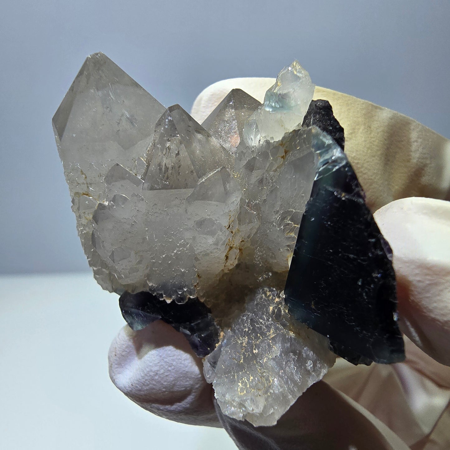 Rare cube de fluorite fantôme, spécimen de quartz bleu violet Okorusu Namibie 35 x 33 x 32 mm