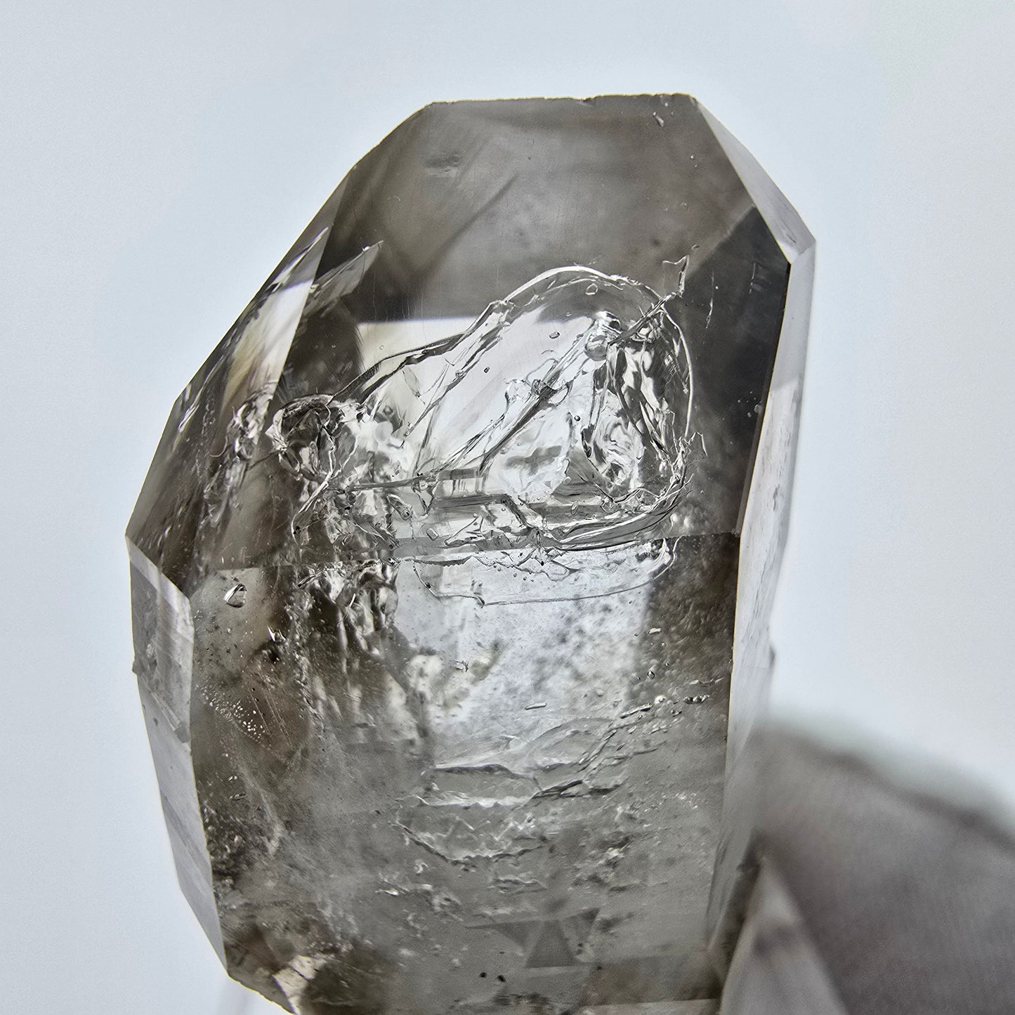 Enhydro Phantom Smoky Quartz Sceptre Tip 1x Bubble Goboboseb, Namibie 37*21*17mm