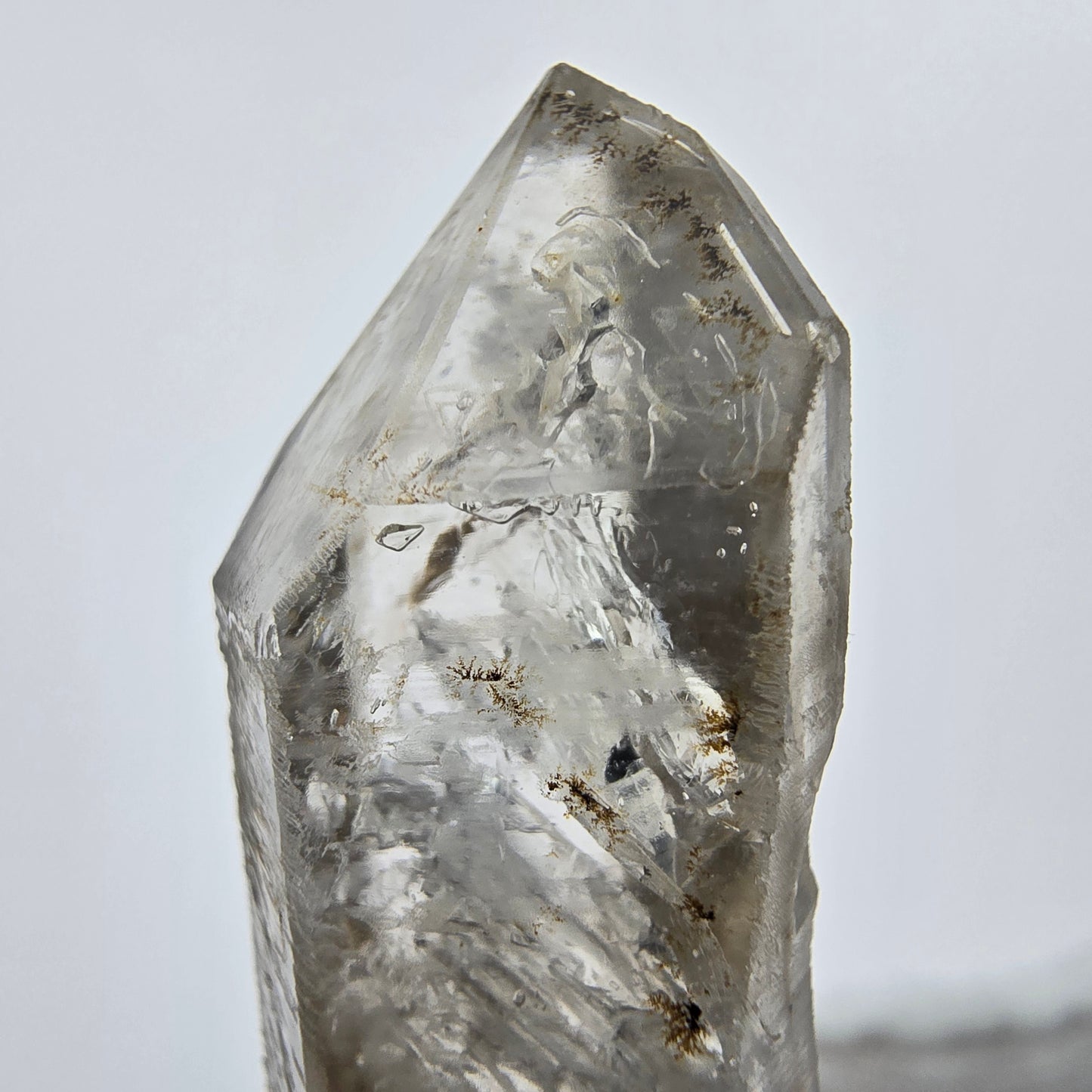 Enhydro Phantom Smoky Quartz Sceptre Tip 2x Bubble Goboboseb, Namibie 44*14*12mm