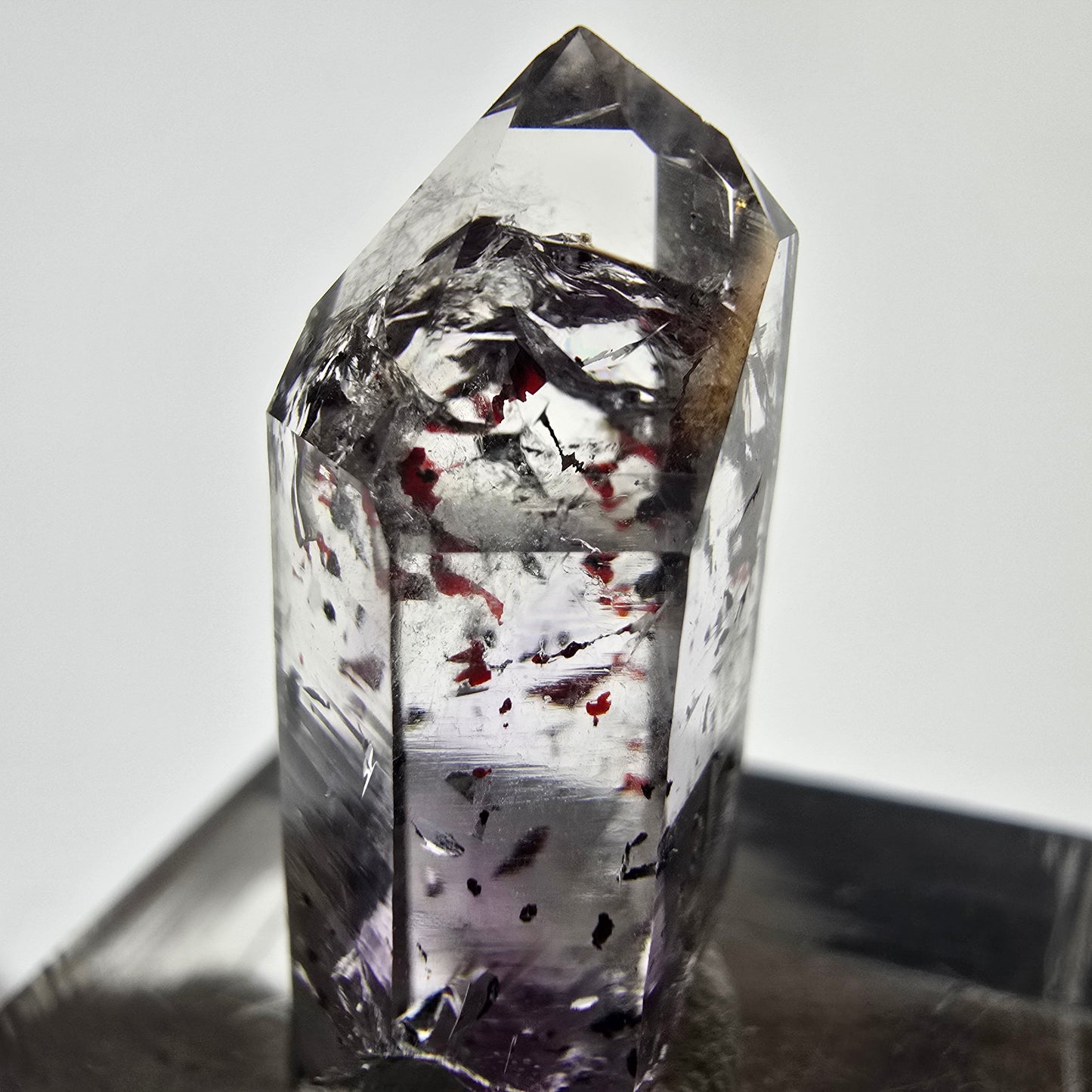 Mine d'améthyste Harlequin Phantom Point Streep, Goboboseb, Namibie, 25 x 10 x 10 mm