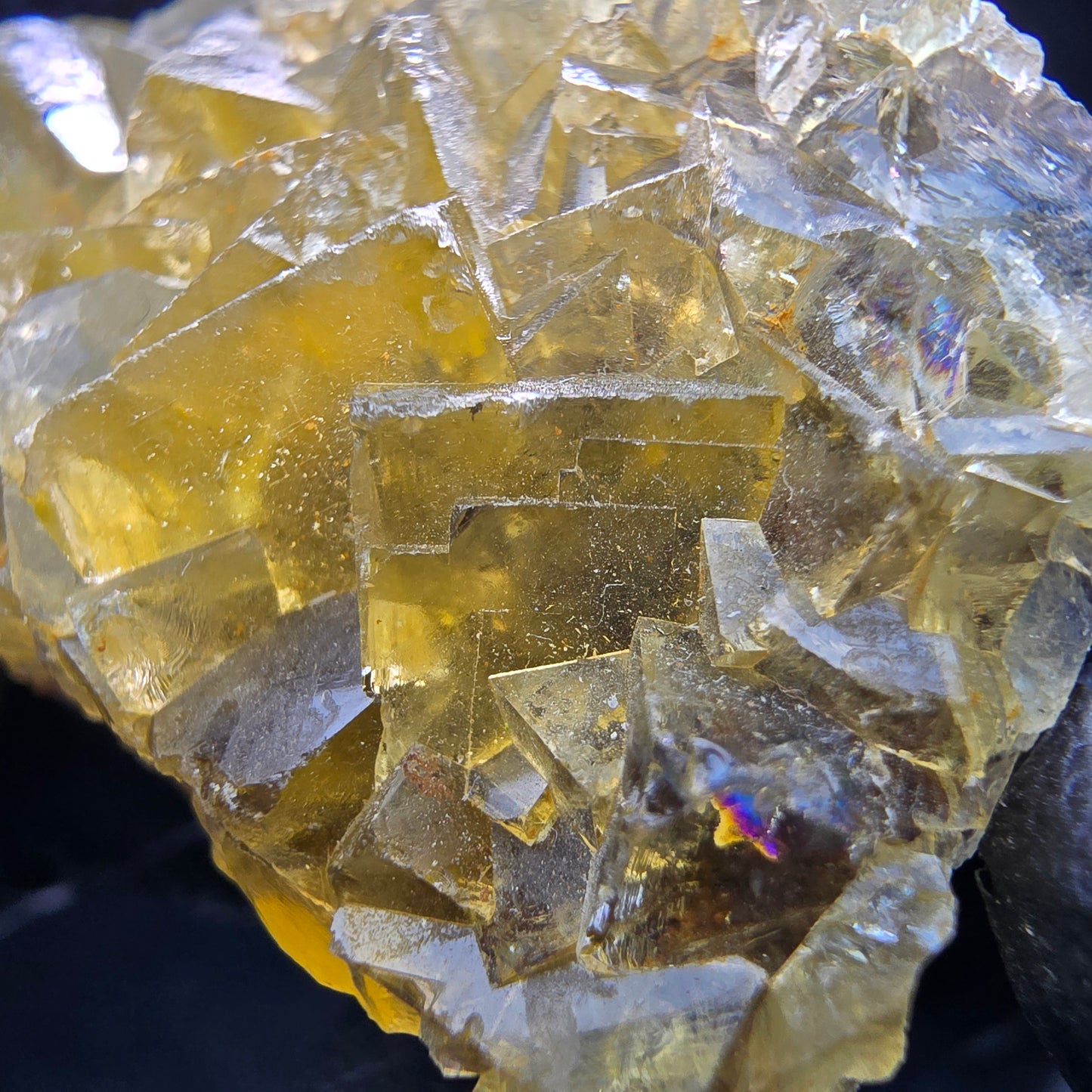 Klare Honey Pocket Phantom Fluorit Würfel Stufe gelb Okorusu, Namibia 44*27*15mm