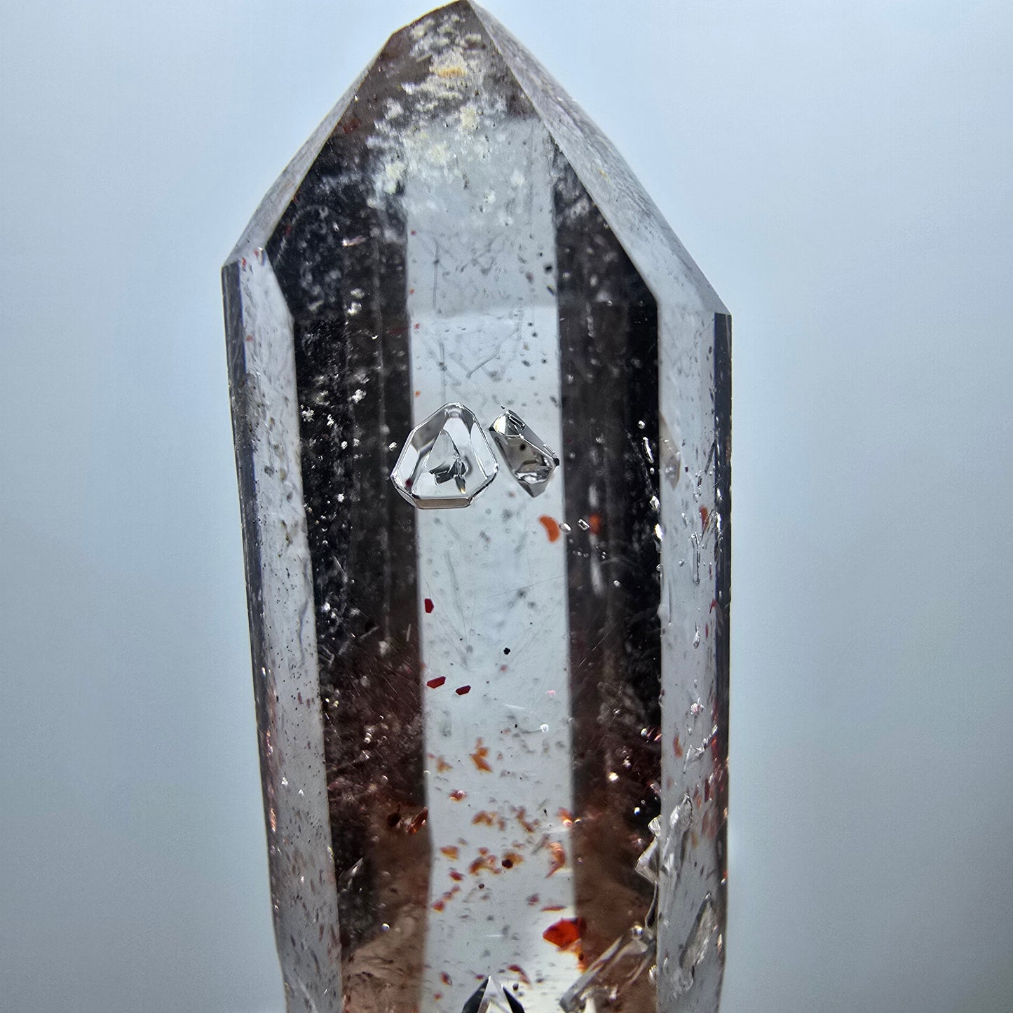 Quartz fumé fantôme transparent, pointe de fer, Goboboseb, Namibie, 41 x 12 x 10 mm