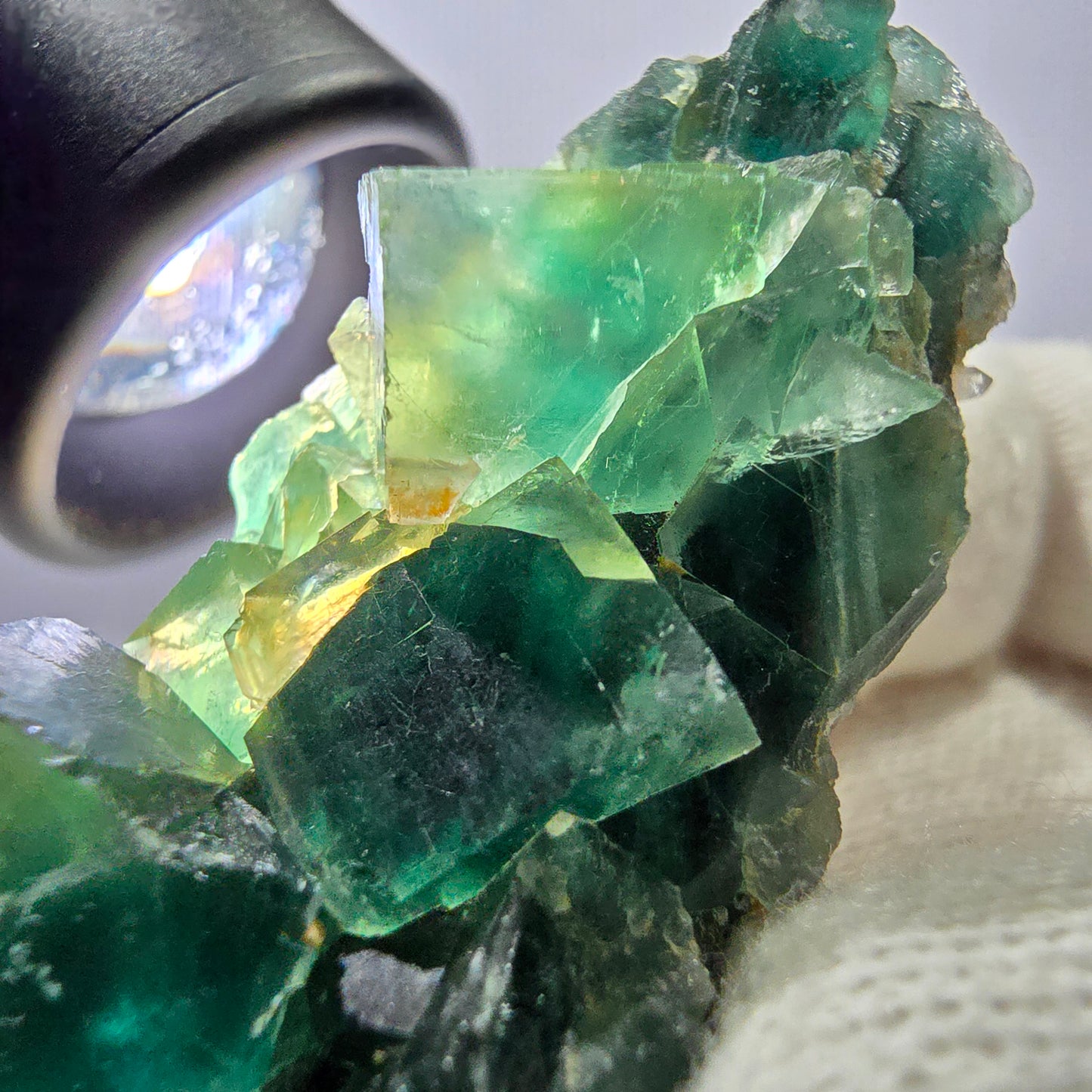 Rare spécimen de cube de fluorite fantôme, parqueté vert Okorusu, Namibie, 56 x 29 x 31 mm