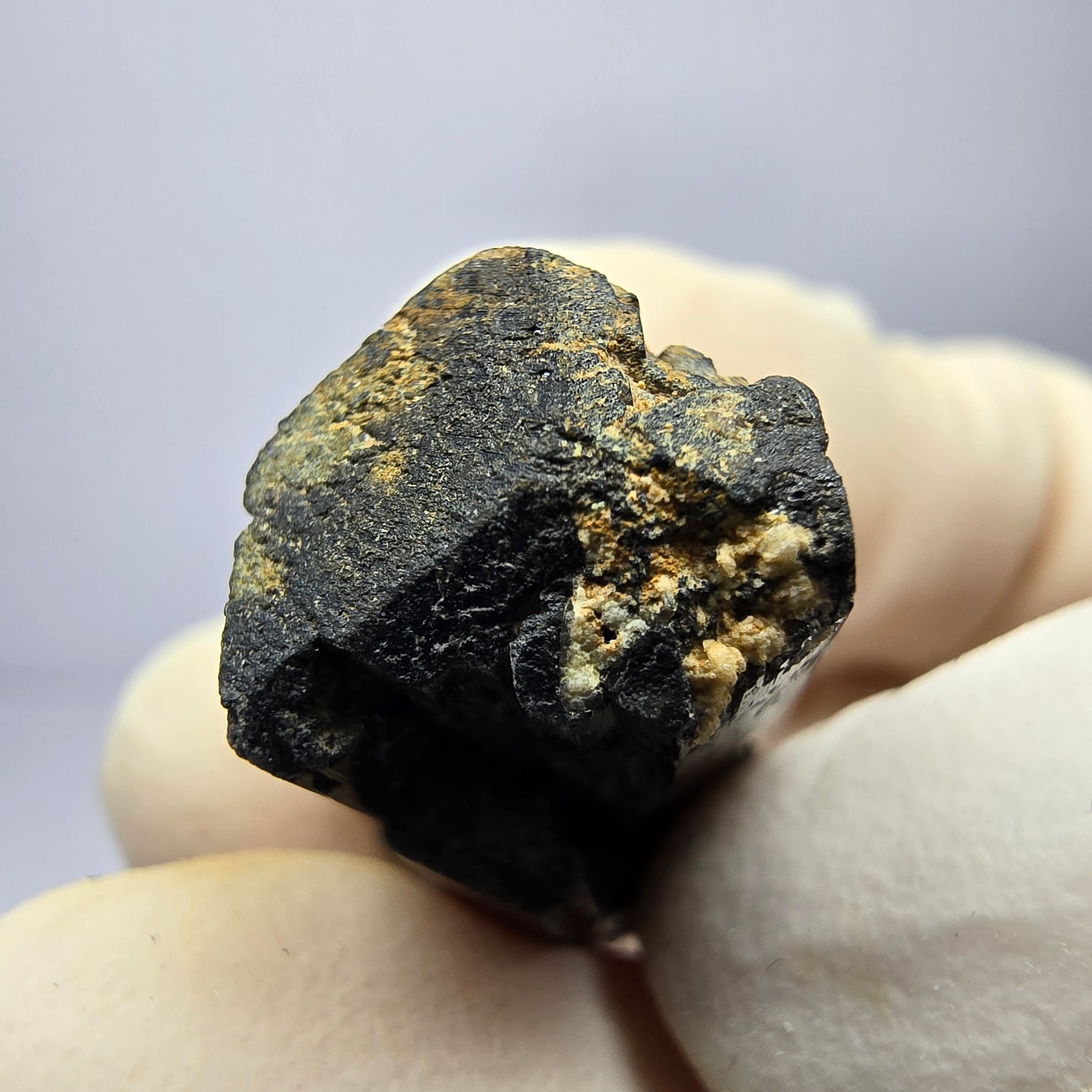 Schöne Schörl Turmalin Stufe schwarz Erongo, Namibia 24*12*14mm Sammlung