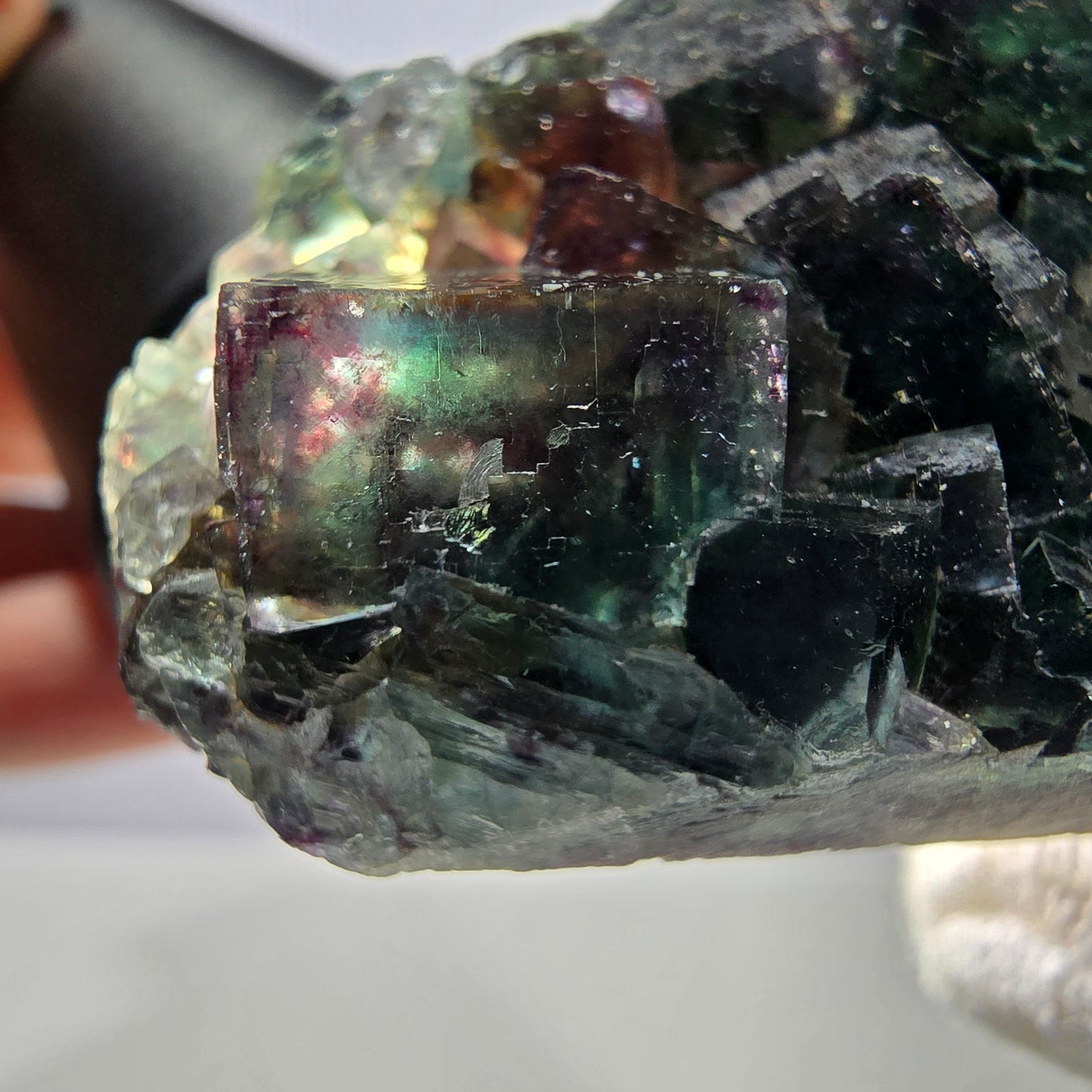 Rare spécimen de cube de fluorite fantôme, vert violet Okorusu Namibie 80*43*17 mm