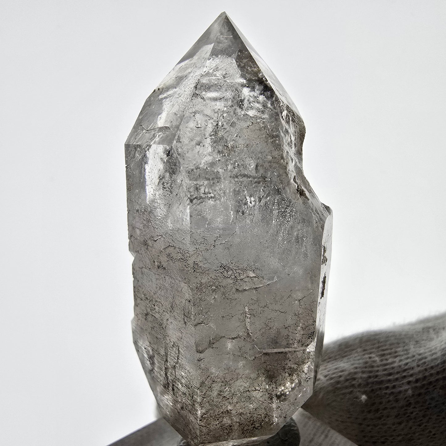 Sceptre de poche Saint-Valentin en améthyste fantôme squelette, Namibie 58 x 31 x 19 mm