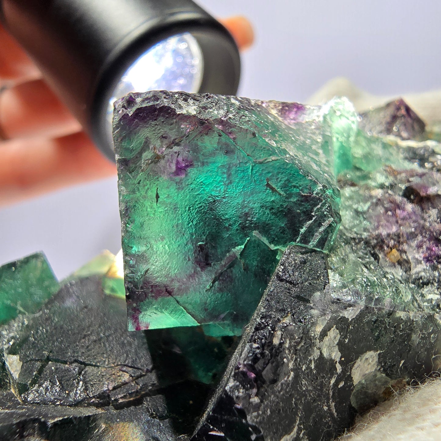 Große Phantom Fluorit Würfel Stufe parkettiert zonal Okorusu Namibia 100*47*36mm