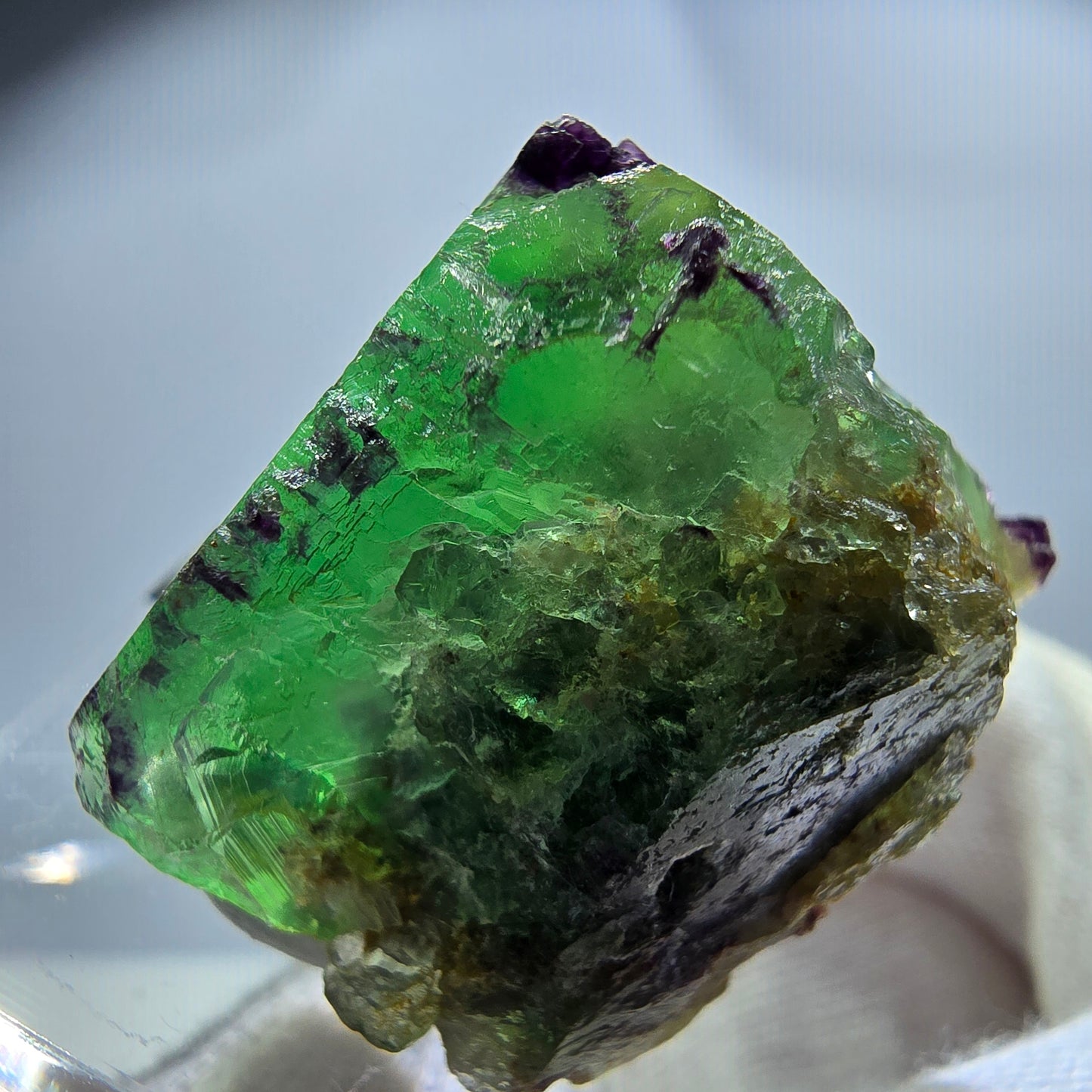 Rare cube de fluorite fantôme, vert violet zonal Okorusu, Namibie 38*35*30mm