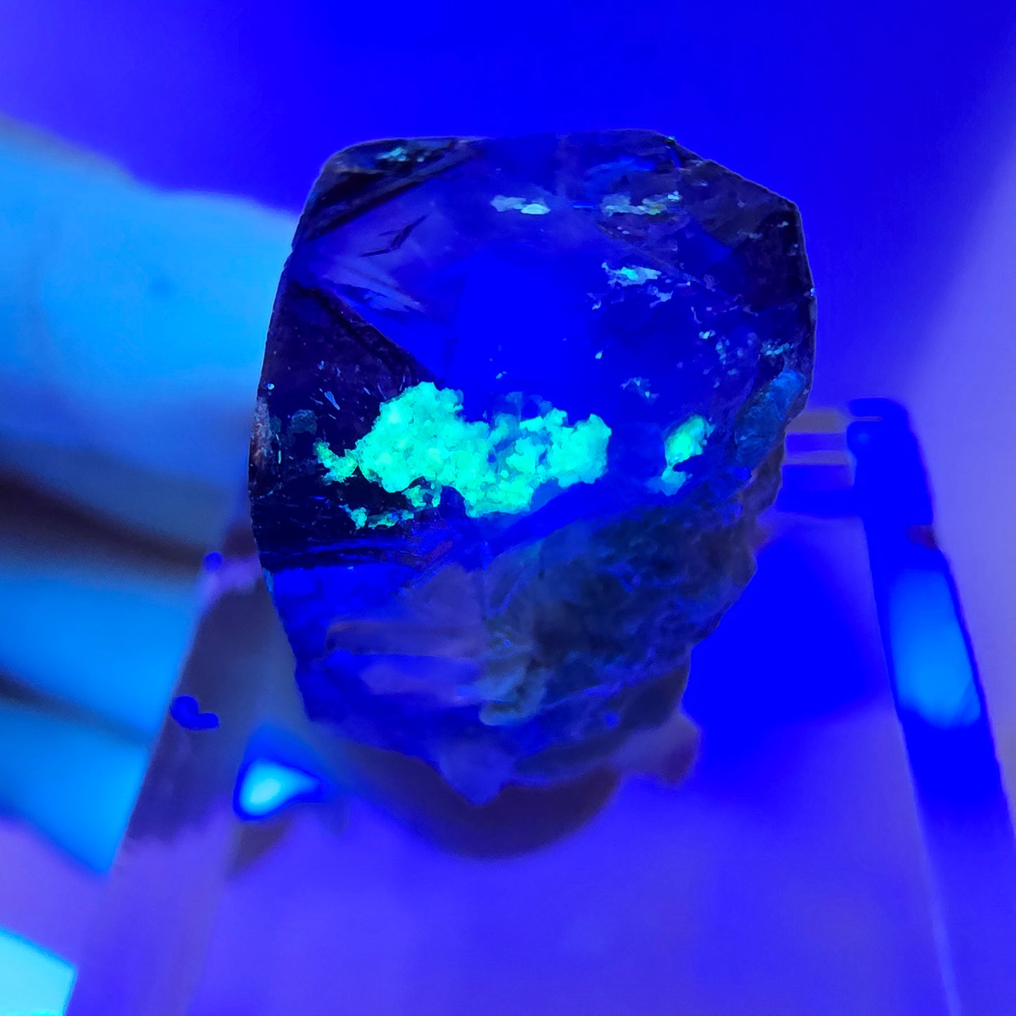 Cube de fluorite fantôme Schörl, tourmaline muscovite hyalite Erongo Namibie 16 x 15 x 13 mm