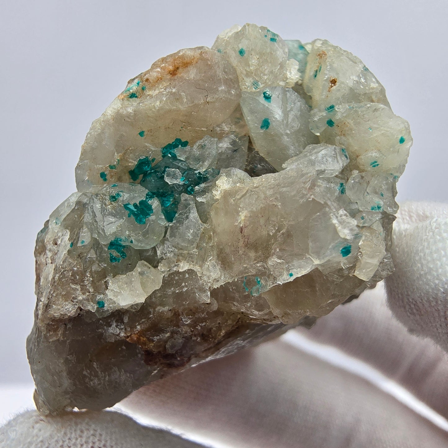 Seltene Dioptas auf Quarz Stufe Kaokoveld, Namibia 46*44*29mm Mineraliensammlung