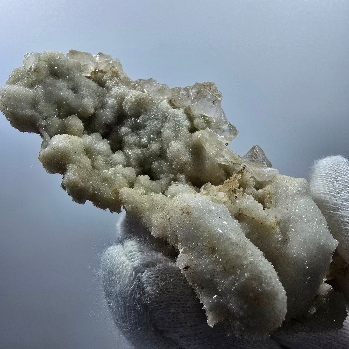 Spécimen rare de calcite UV, mine Valentine Pocket, Goboboseb, Namibie, 88 x 44 x 29 mm