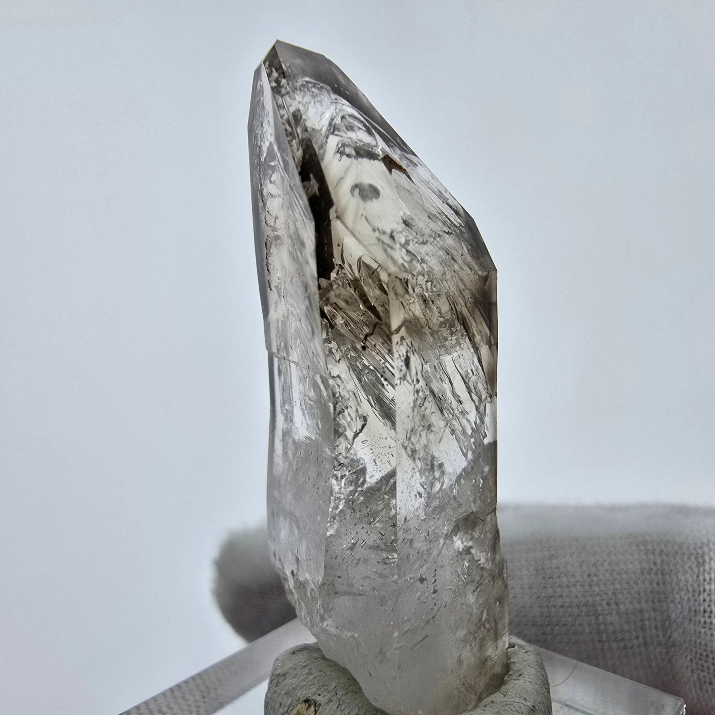 Enhydro Phantom Smoky Quartz Sceptre Tip 3x Bubble Goboboseb, Namibie 44*19*13mm