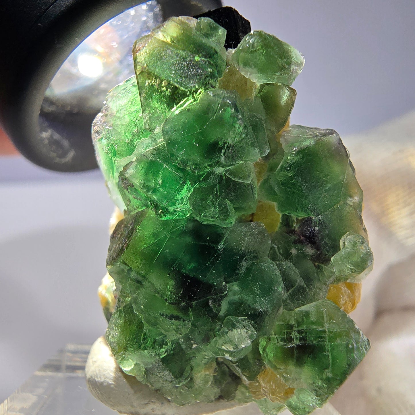 Cube de fluorite fantôme, tourmaline muscovite hexagonale Schörl Erongo Namibie 33*30*25mm