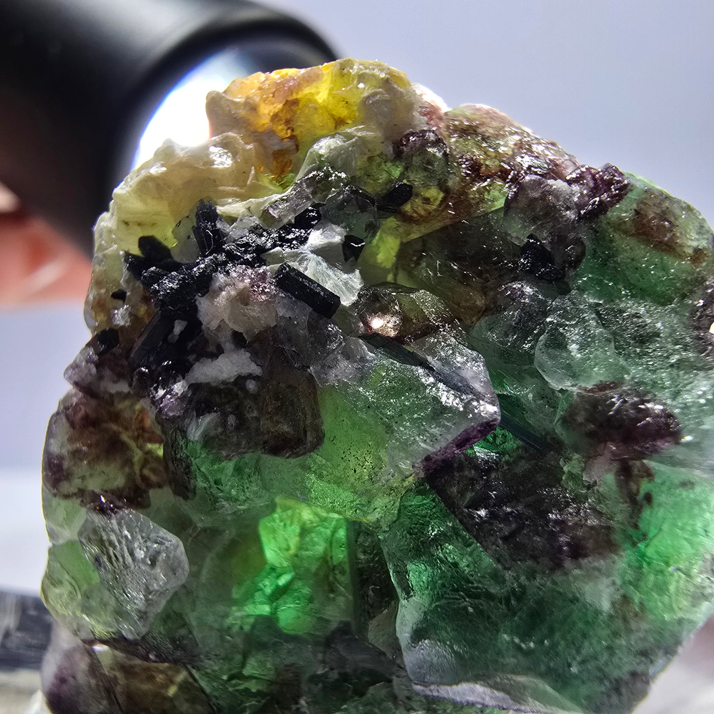 Cube de fluorite fantôme, spécimen hexagonal de tourmaline muscovite Schorl, Erongo, Namibie, 35 x 31 x 20 mm
