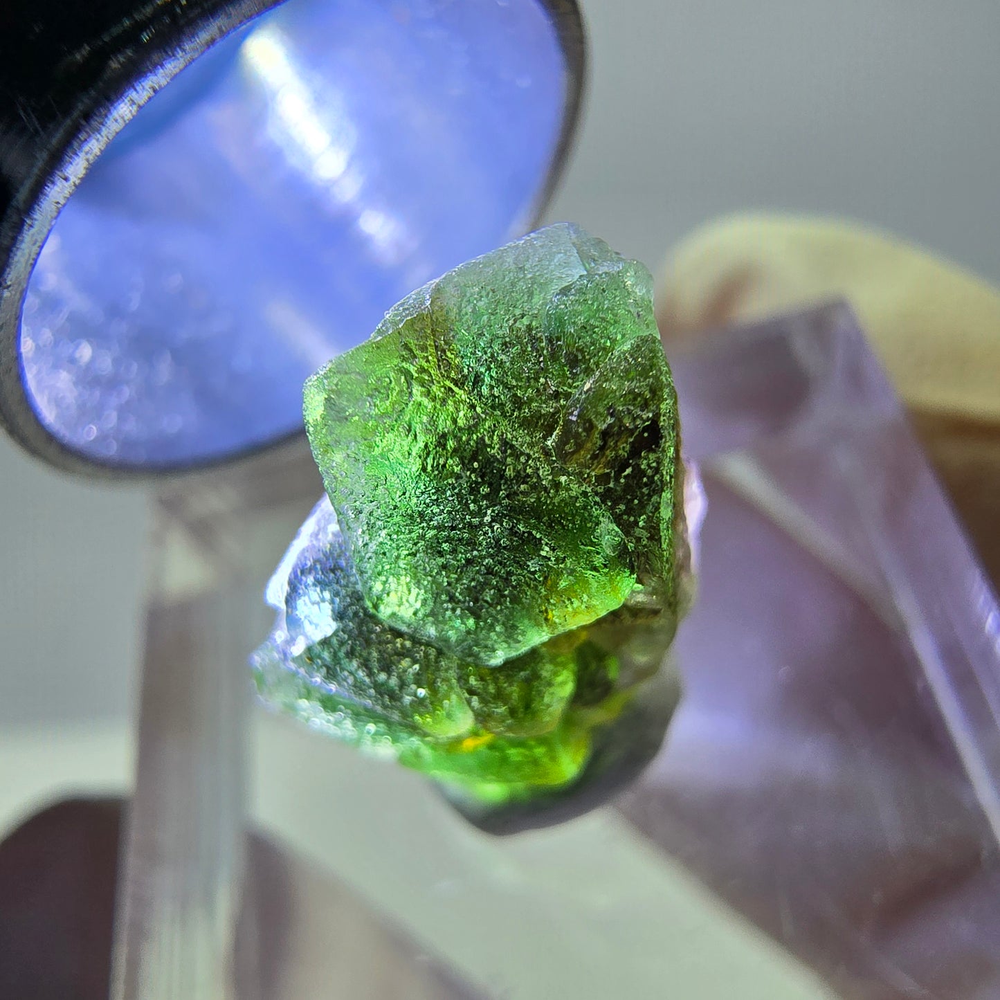 Spécimen hexagonal de cube de fluorite fantôme, Erongo, Namibie, 17 x 10 x 10 mm