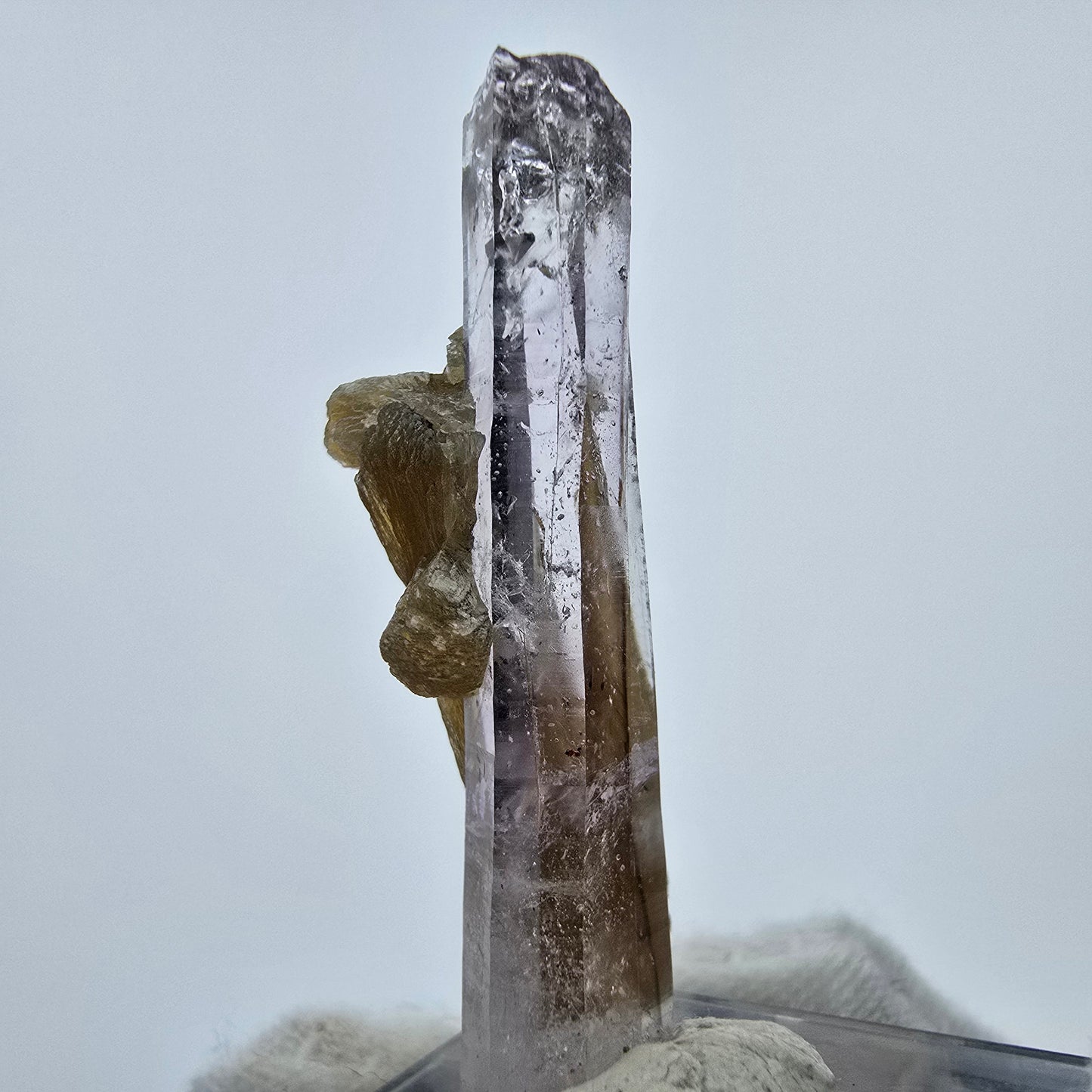 Phantom Amethyst Kristall mit Stilbit Goboboseb, Namibia 40*13*10mm Sammlung