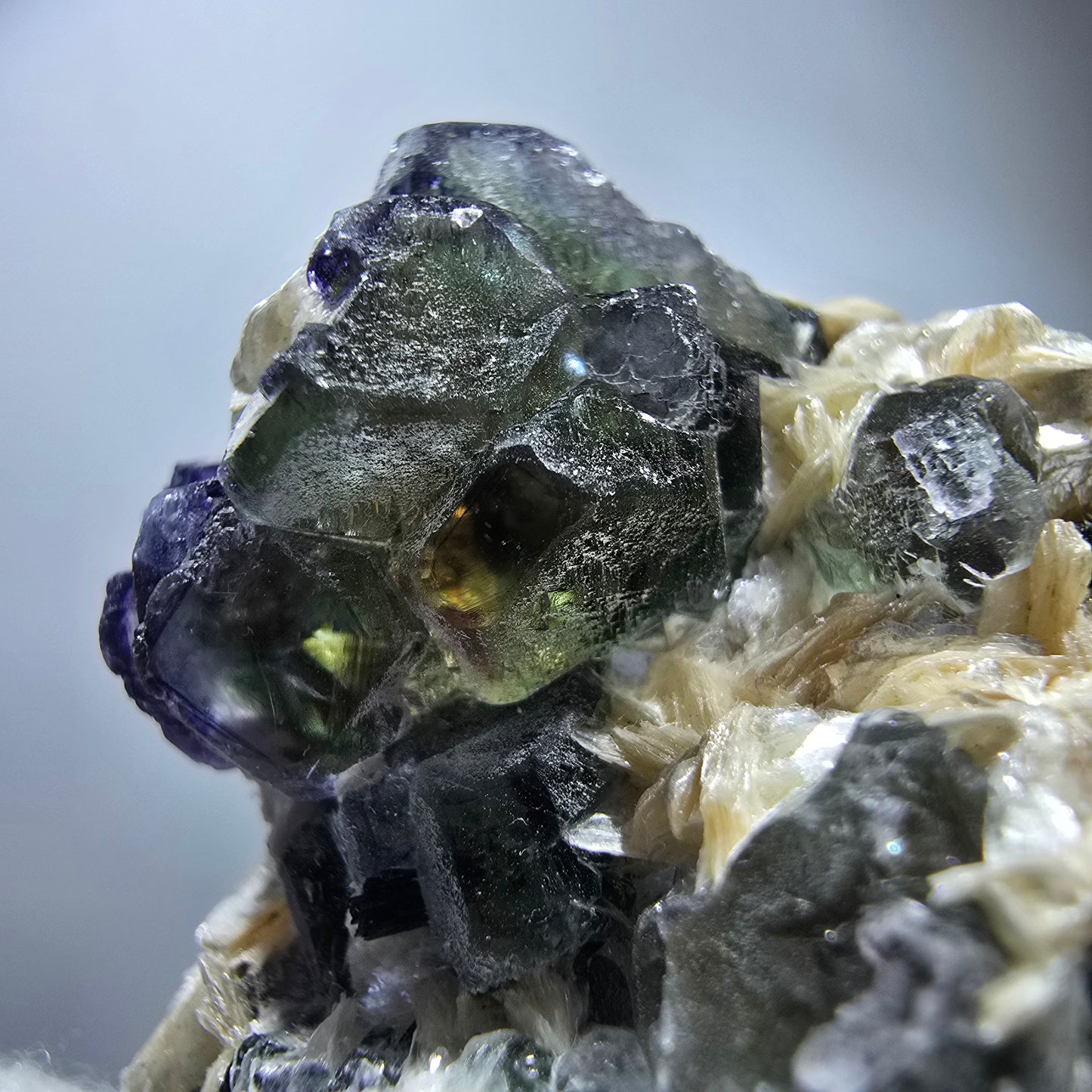 Phantom Fluorite cube zonal, Muscovite Schörl Tourmaline Erongo Namibia 38*33*27mm