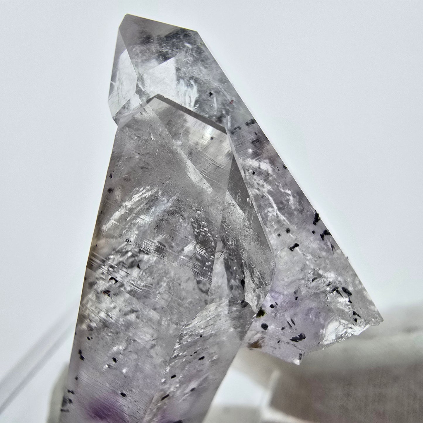 Harlekin Phantom Amethyst mit Analcim Streep Mine Goboboseb Namibia 41*30*17mm