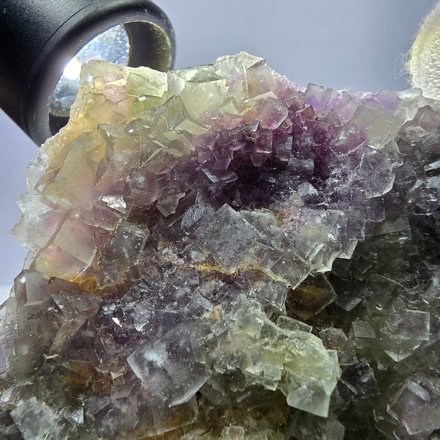 Grand spécimen de cube de fluorite fantôme, double face, vert violet Okorusu Namibie 84*80*27mm