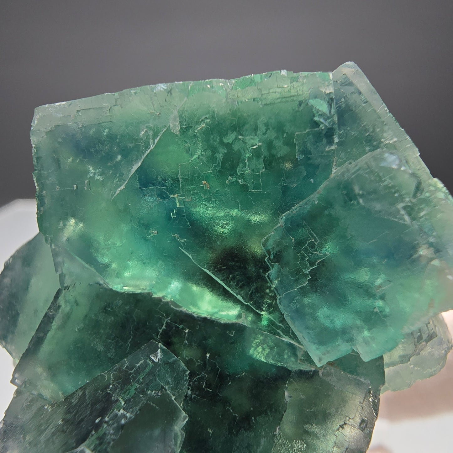 Klare Phantom Fluorit Würfel Stufe grün parkettiert Okorusu, Namibia 46*46*39mm