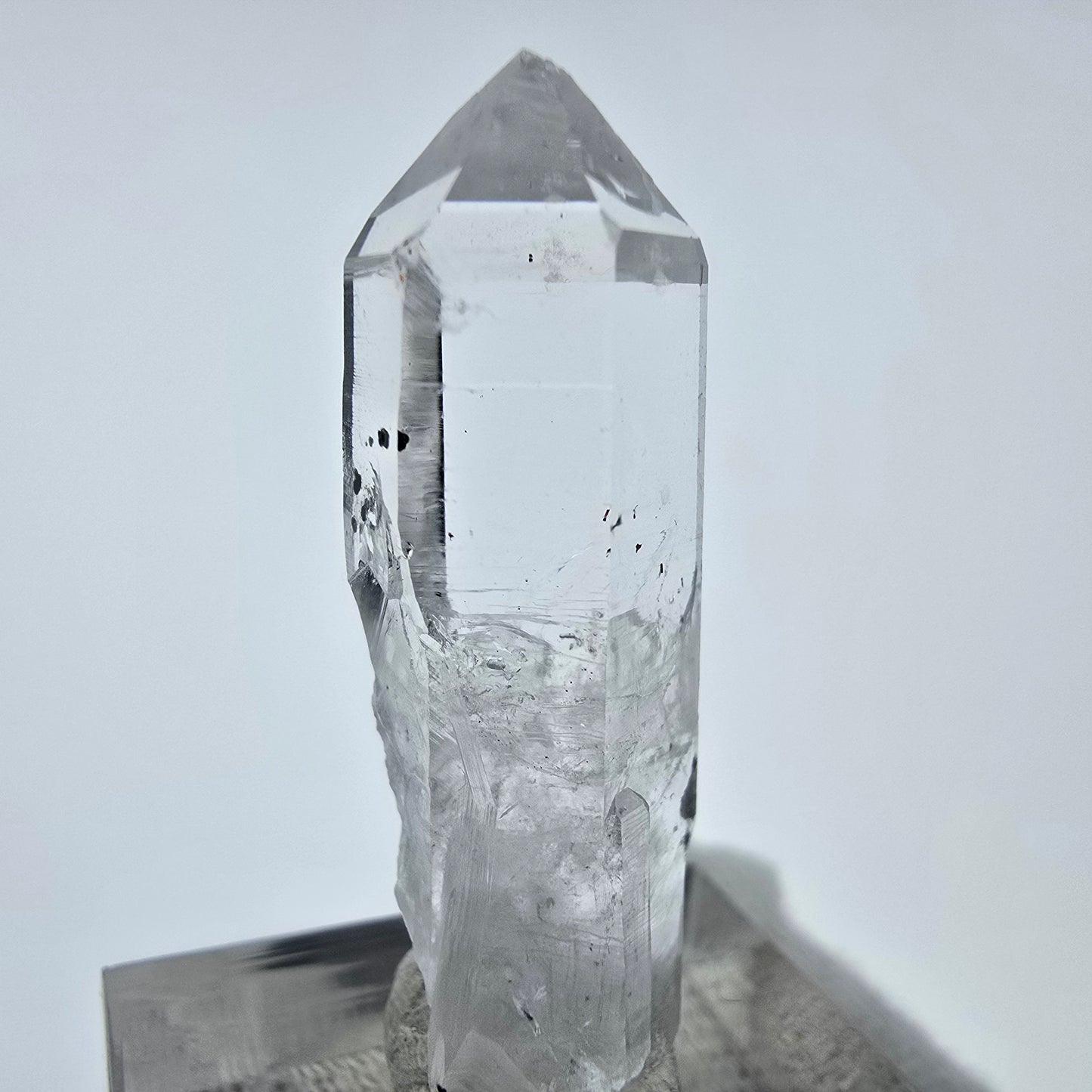 Klarer Phantom Hämatit Quarz Kristall Streep Mine, Goboboseb, Namibia 37*12*10mm