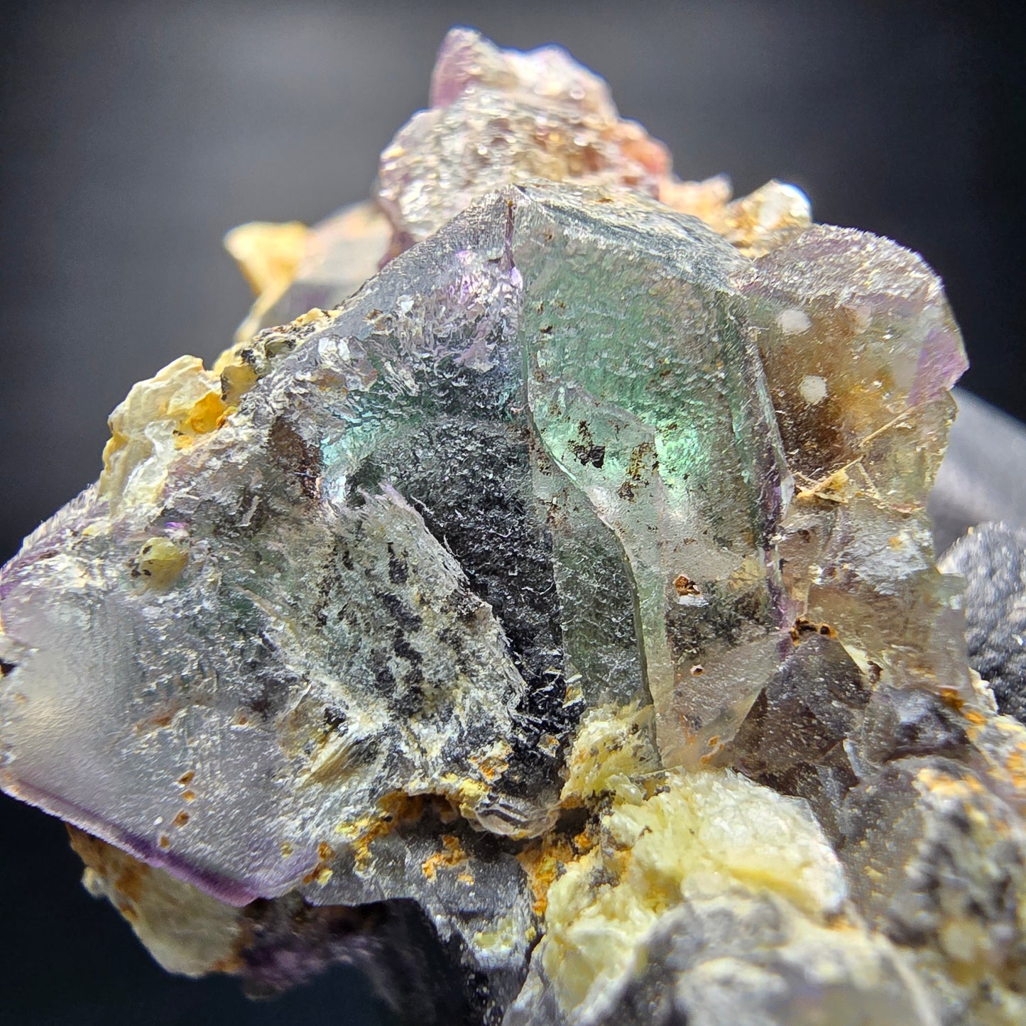 Zonare Phantom Fluorite vert violet marron cube étape Erongo namibie 53*30*32mm