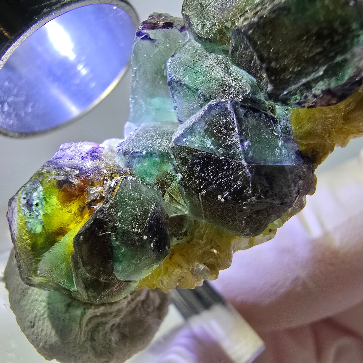 Cube de fluorite fantôme, zonal, spécimen de muscovite, Erongo, Namibie, 38 x 21 x 19 mm